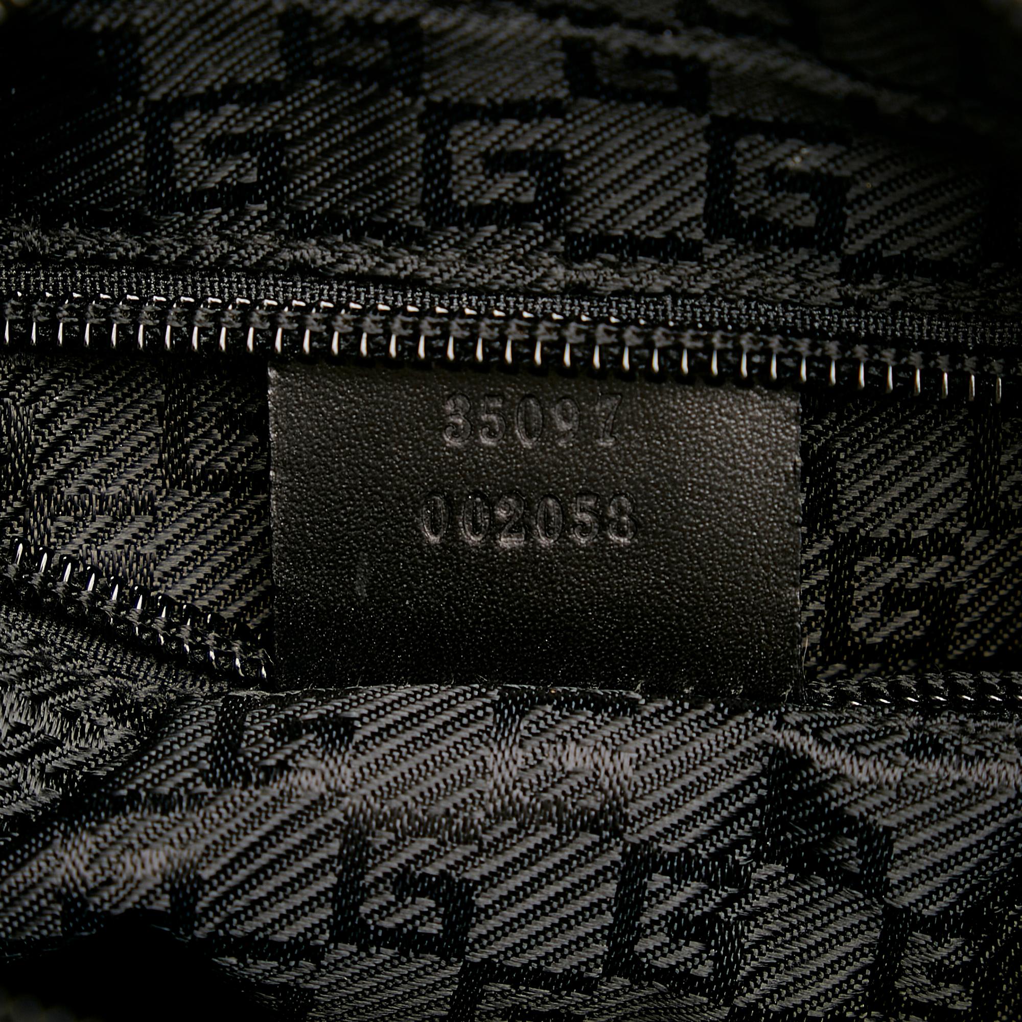Gucci Nylon Shoulder Bag (SHG-36502)