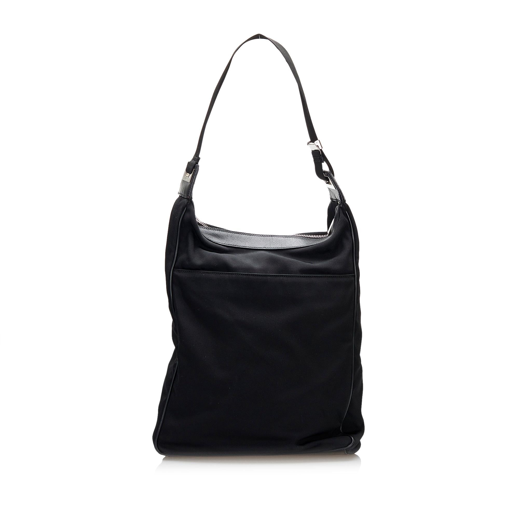 Gucci Nylon Shoulder Bag (SHG-MIDW4x)