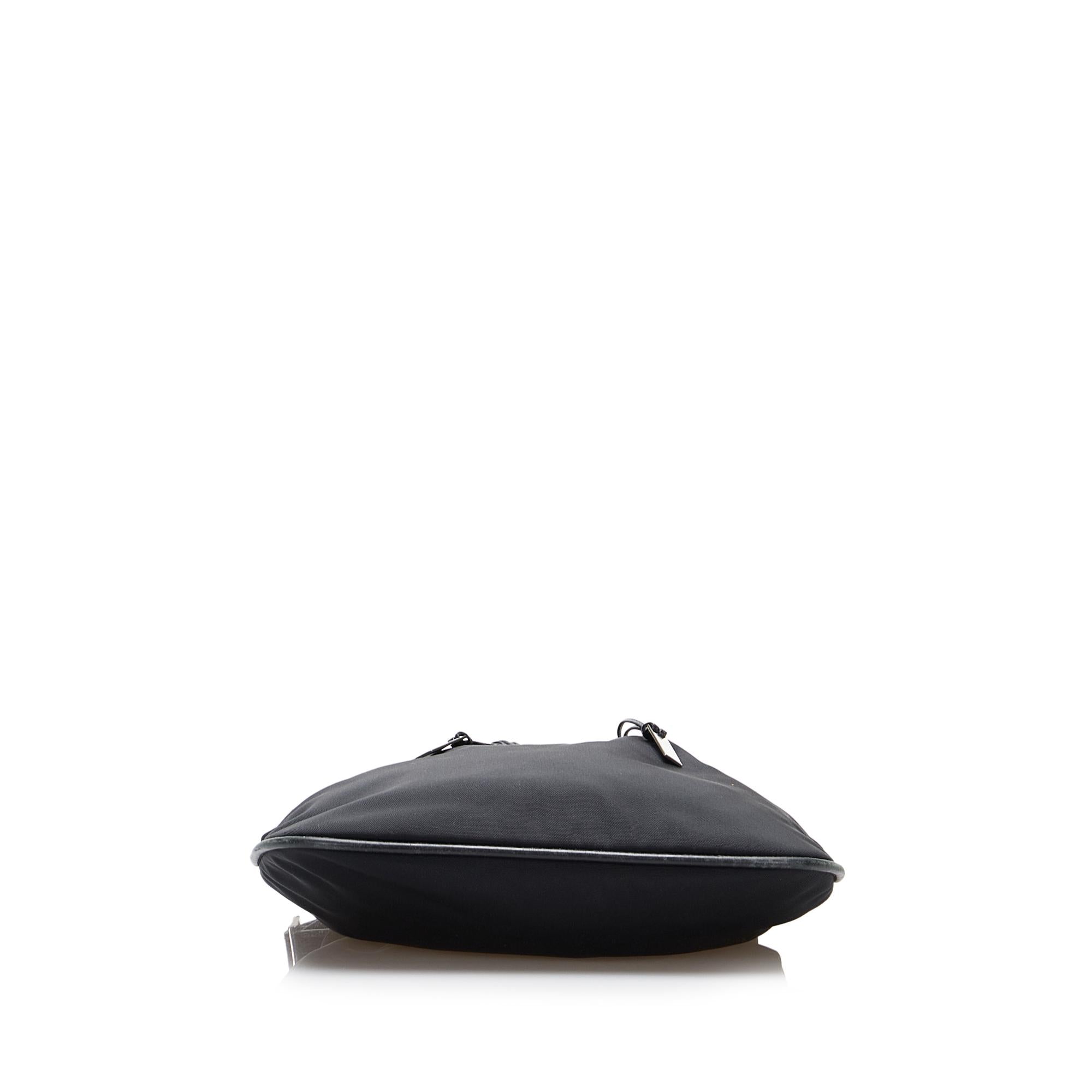 Gucci Nylon Shoulder Bag (SHG-7s9sJB)