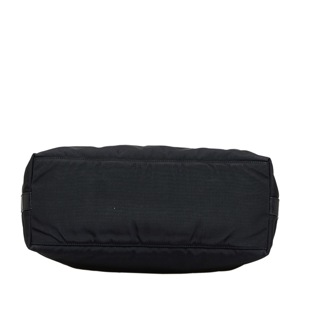 Gucci Nylon Shoulder Bag (SHG-yZTMlV)