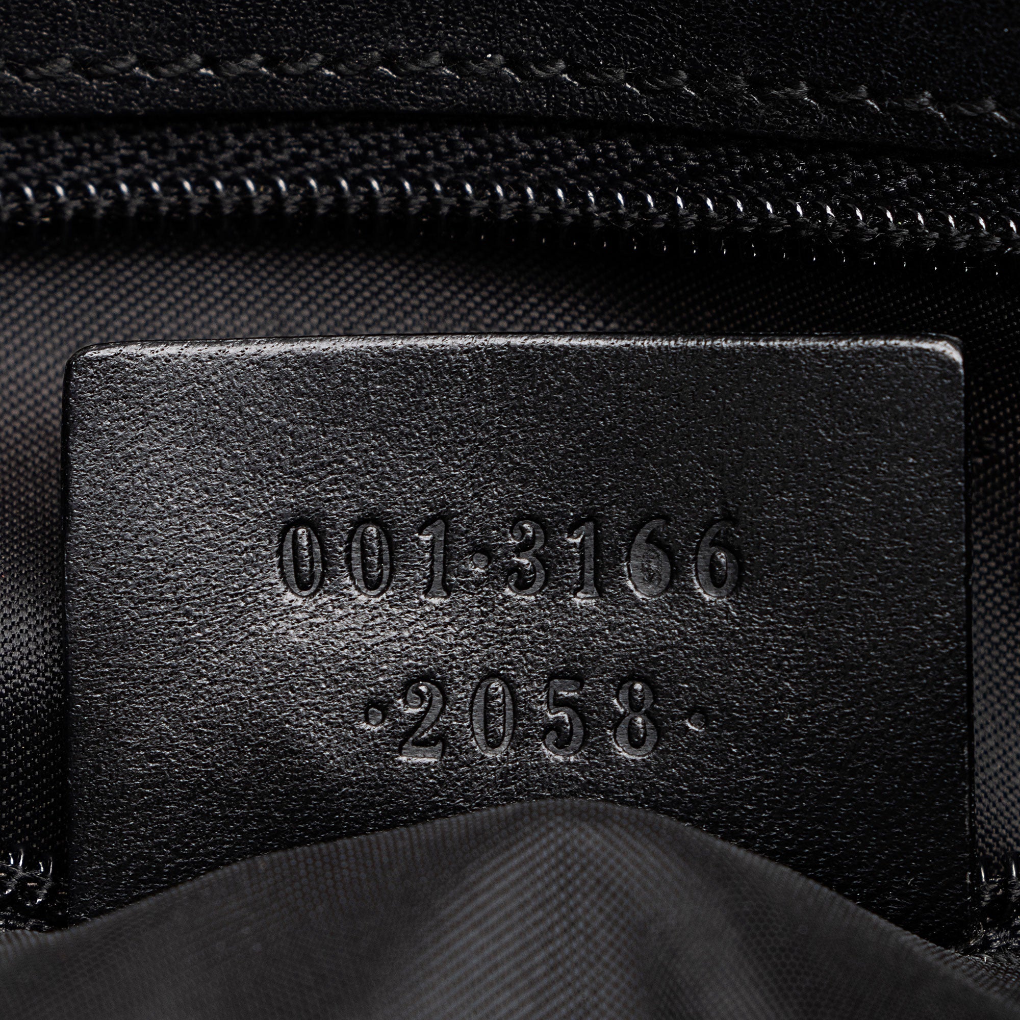 Gucci Nylon Shoulder Bag (SHF-e5Iktp)