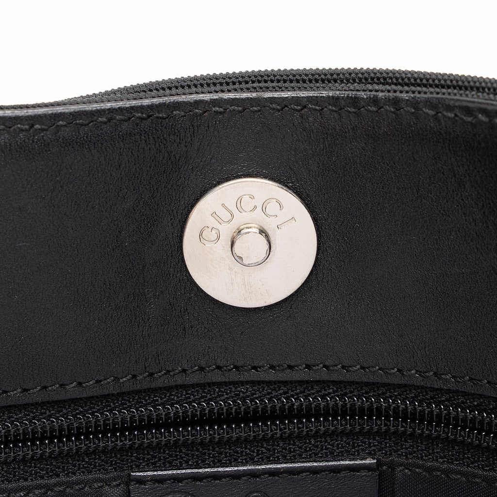 Gucci Nylon Shoulder Bag (SHF-e5Iktp)