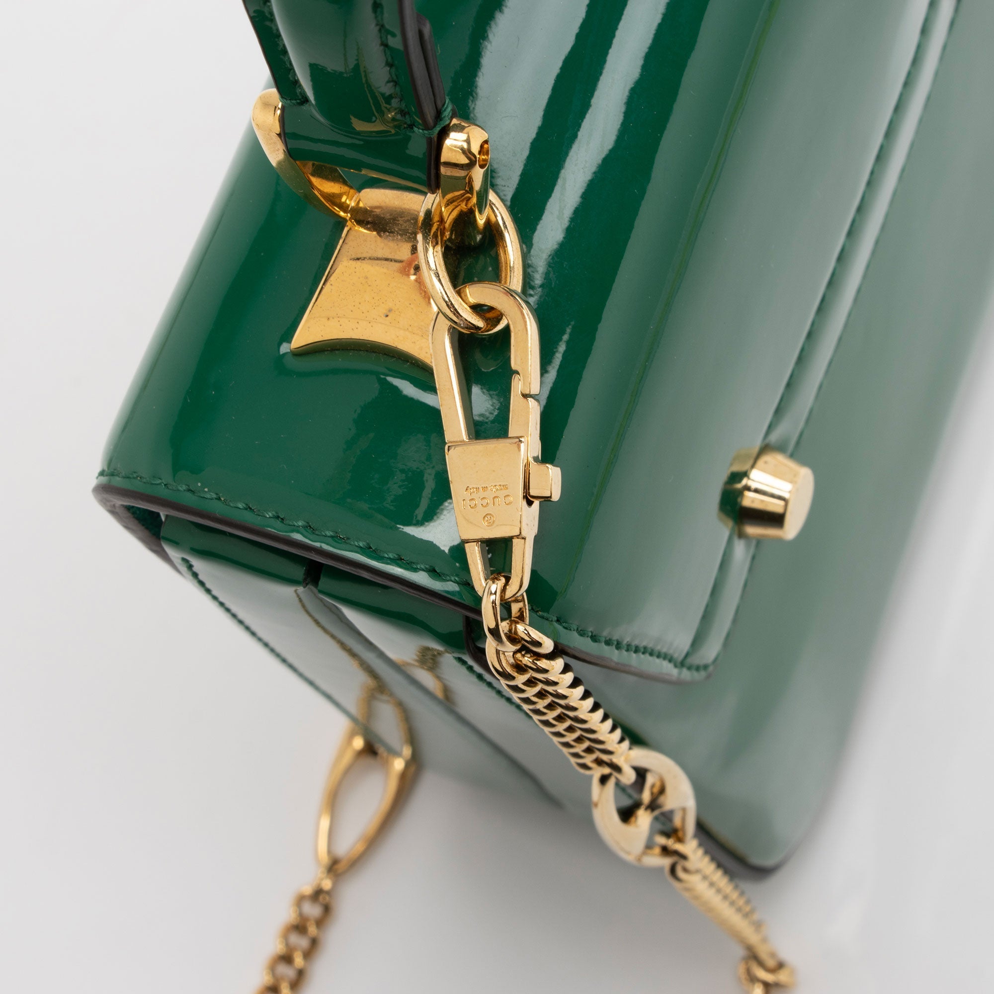Gucci Patent Leather Sylvie 1969 Mini Top Handle (SHF-iiXdUI)