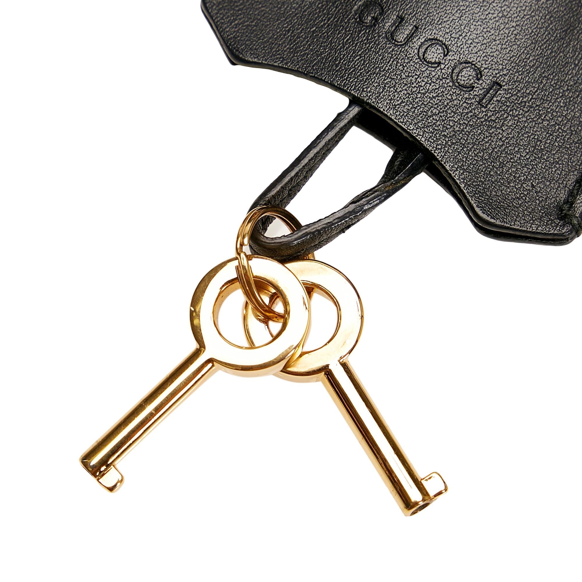 Gucci Pearl Studded Padlock (SHG-YS15Ug)