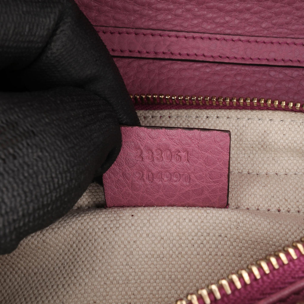 Gucci Pebbled Calfskin Piston Broadway EvLBing Bag