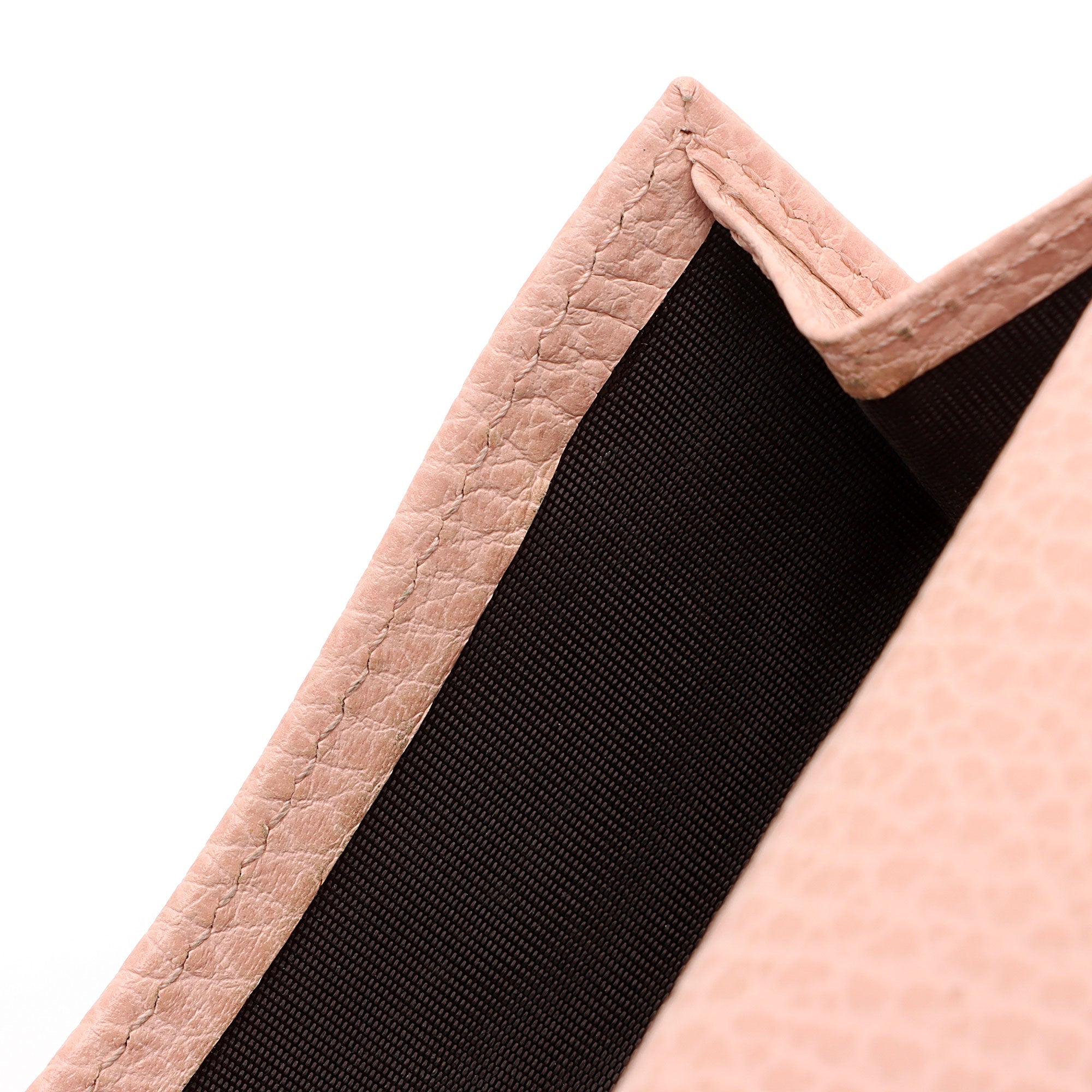 Gucci Pebbled Leather GG Marmont French Wallet (SHF-9hNv9T)