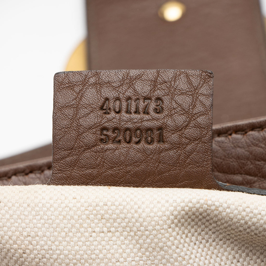 Gucci Pebbled Leather GG Marmont Shoulder Bag (SHF-h48Iia)