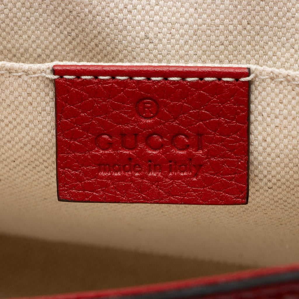 Gucci Pebbled Leather GG Marmont Mini Top Handle (SHF-CZXc44)
