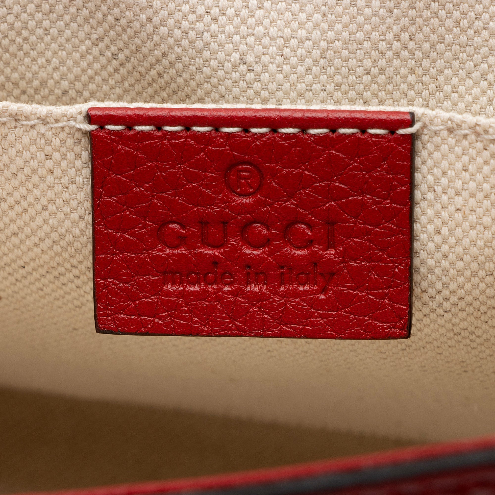 Gucci Pebbled Leather GG Marmont Mini Top Handle (SHF-CZXc44)