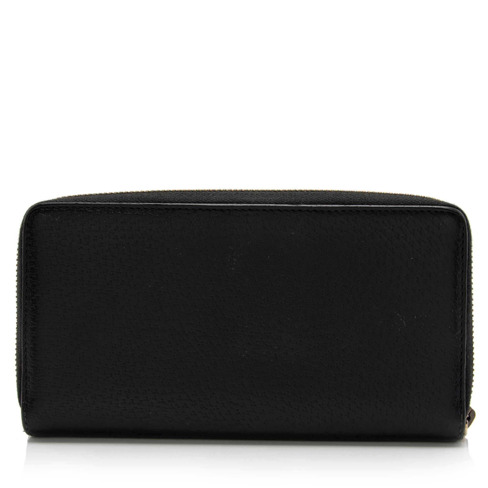 Gucci Pebbled Leather GG Marmont Zip Around Wallet (SHF-TFlGE9)