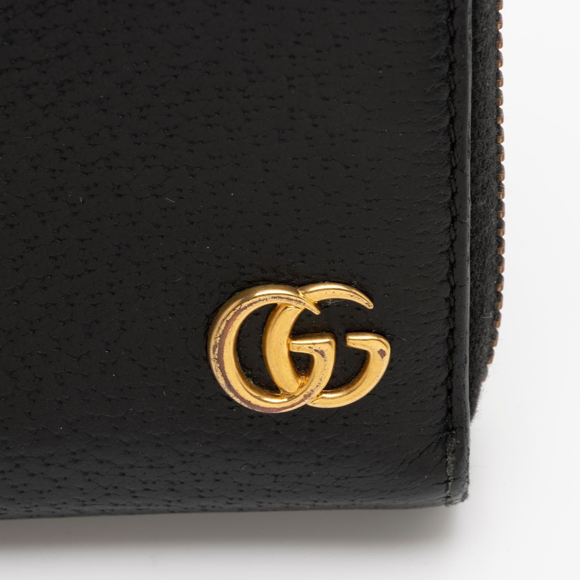 Gucci Pebbled Leather GG Marmont Zip Around Wallet (SHF-TFlGE9)