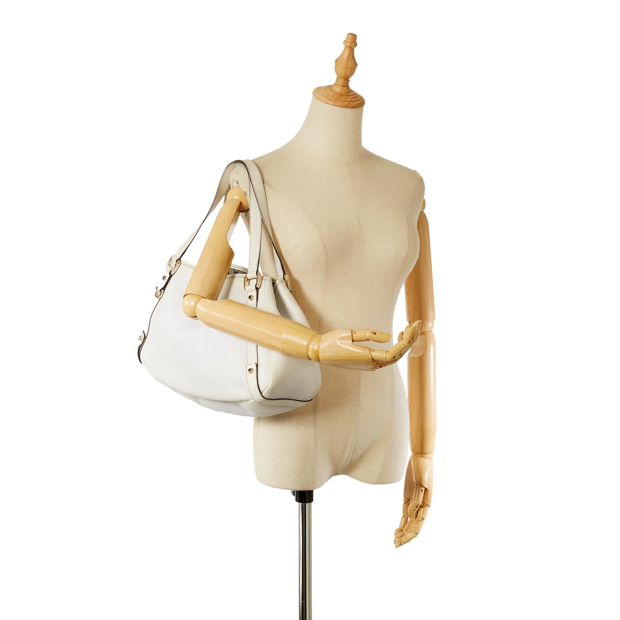 Gucci Pelham Leather Shoulder Bag (SHG-21129)