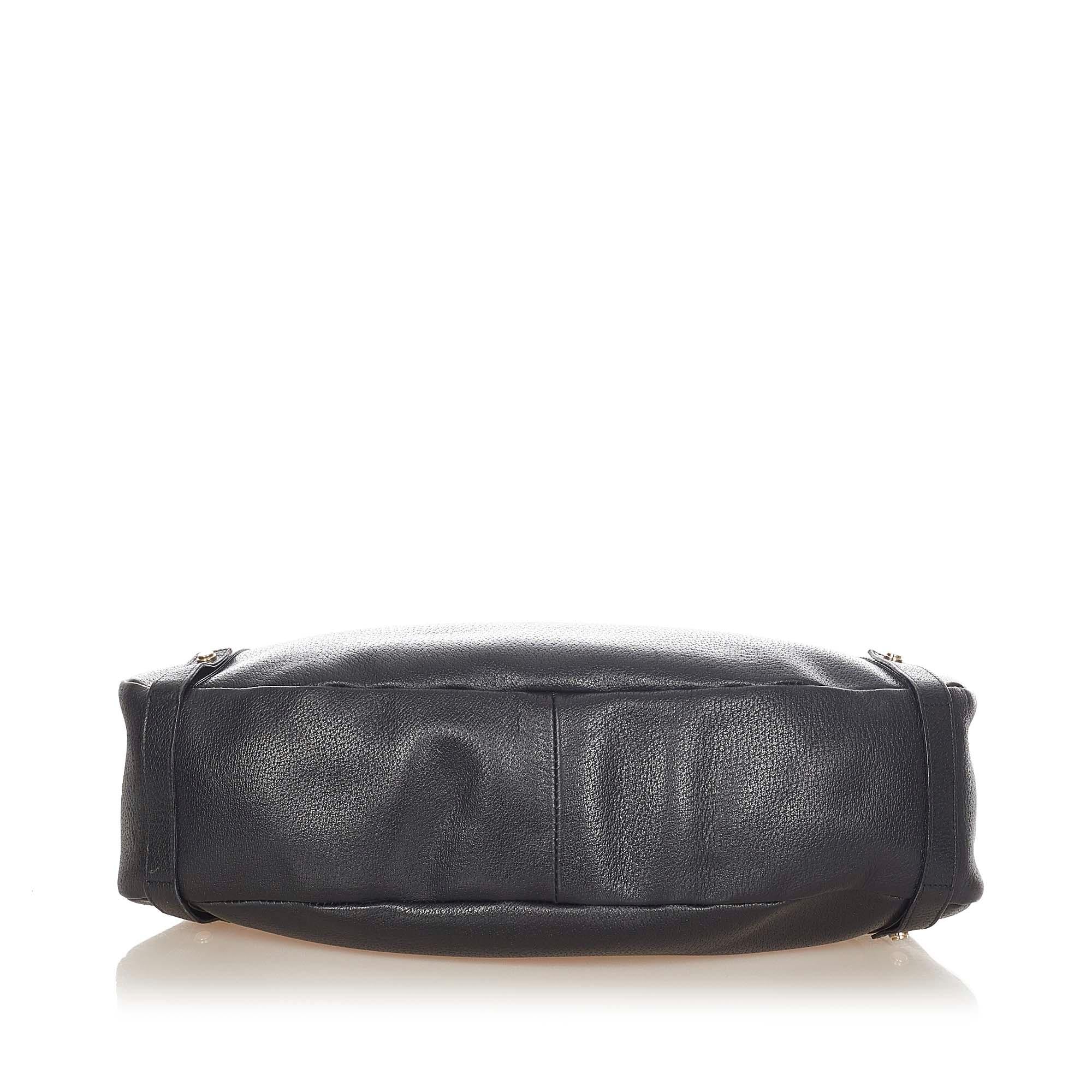 Gucci Pelham Leather Shoulder Bag (SHG-21218)