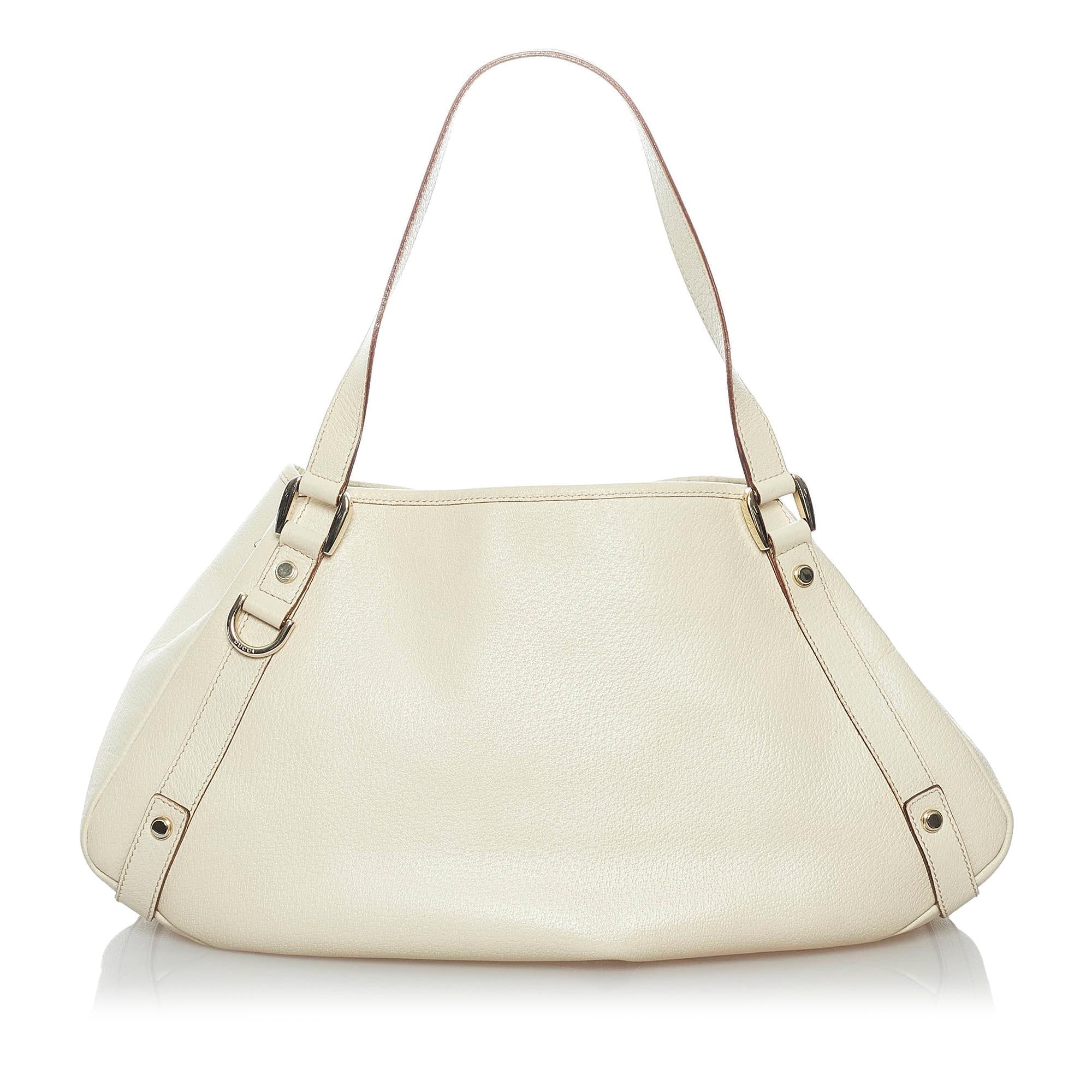 Gucci Pelham Leather Shoulder Bag (SHG-30151)