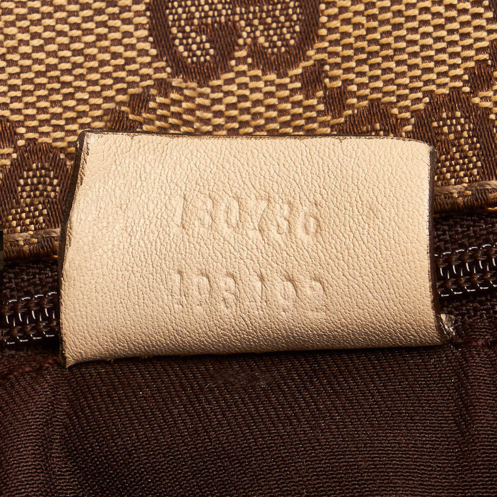Gucci Pelham Leather Shoulder Bag (SHG-32813)