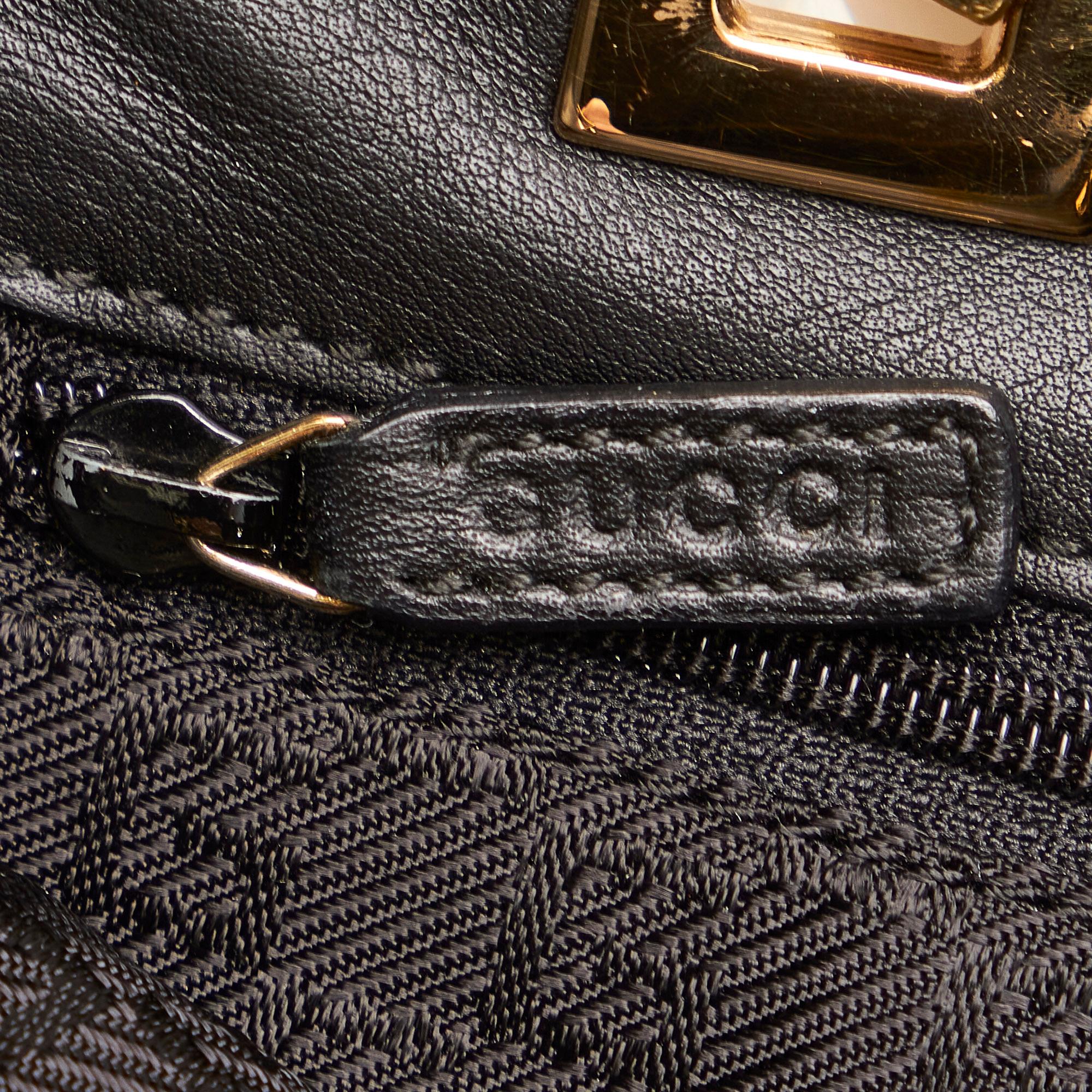 Gucci Quilted Leather Handbag (SHG-27357)