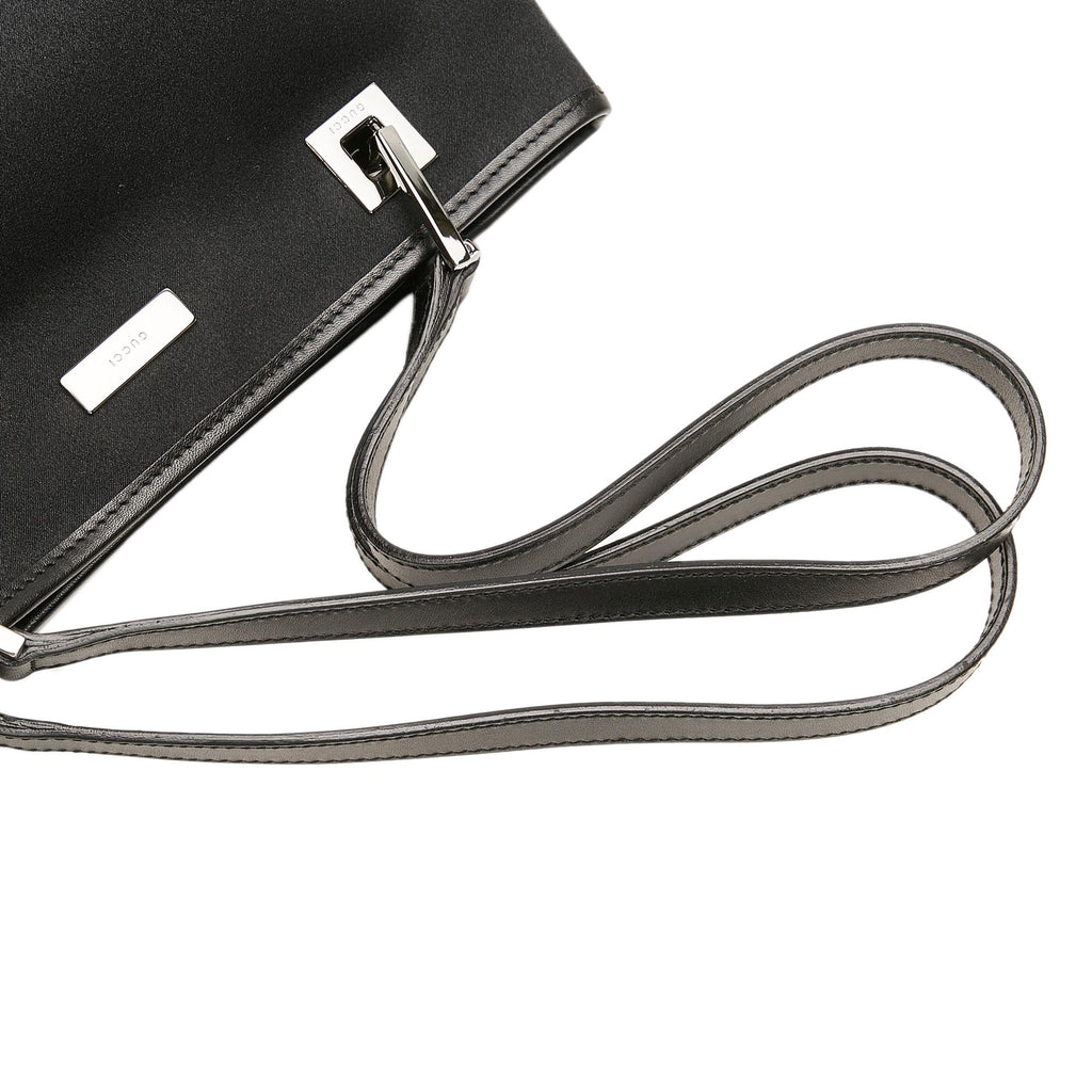 Gucci Satin Shoulder Bag (SHG-NnlyoT)