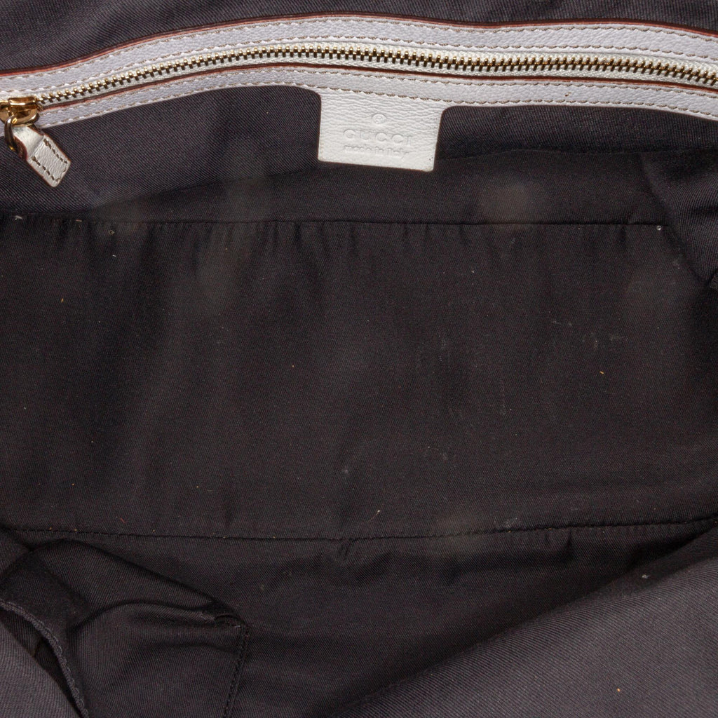 Gucci Small Capri Shoulder Bag (SHG-e3FxIu)