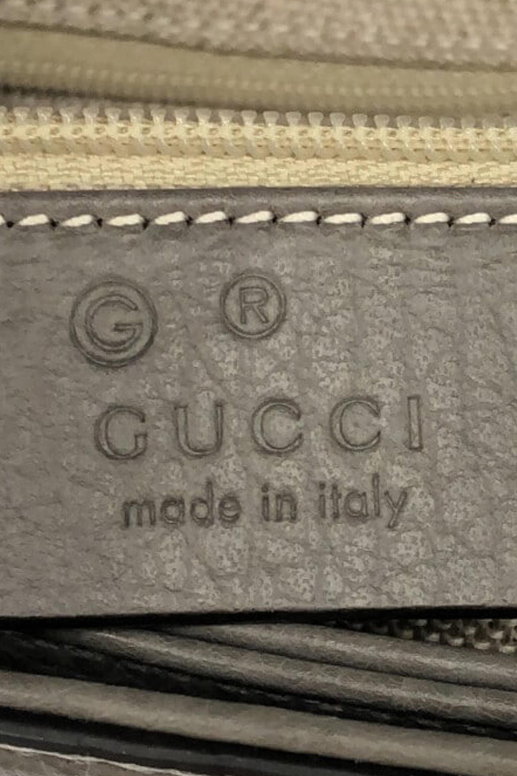 Gucci Small Dollar Calf Interlocking G Top Handle (SHG-Ny8Ay8)