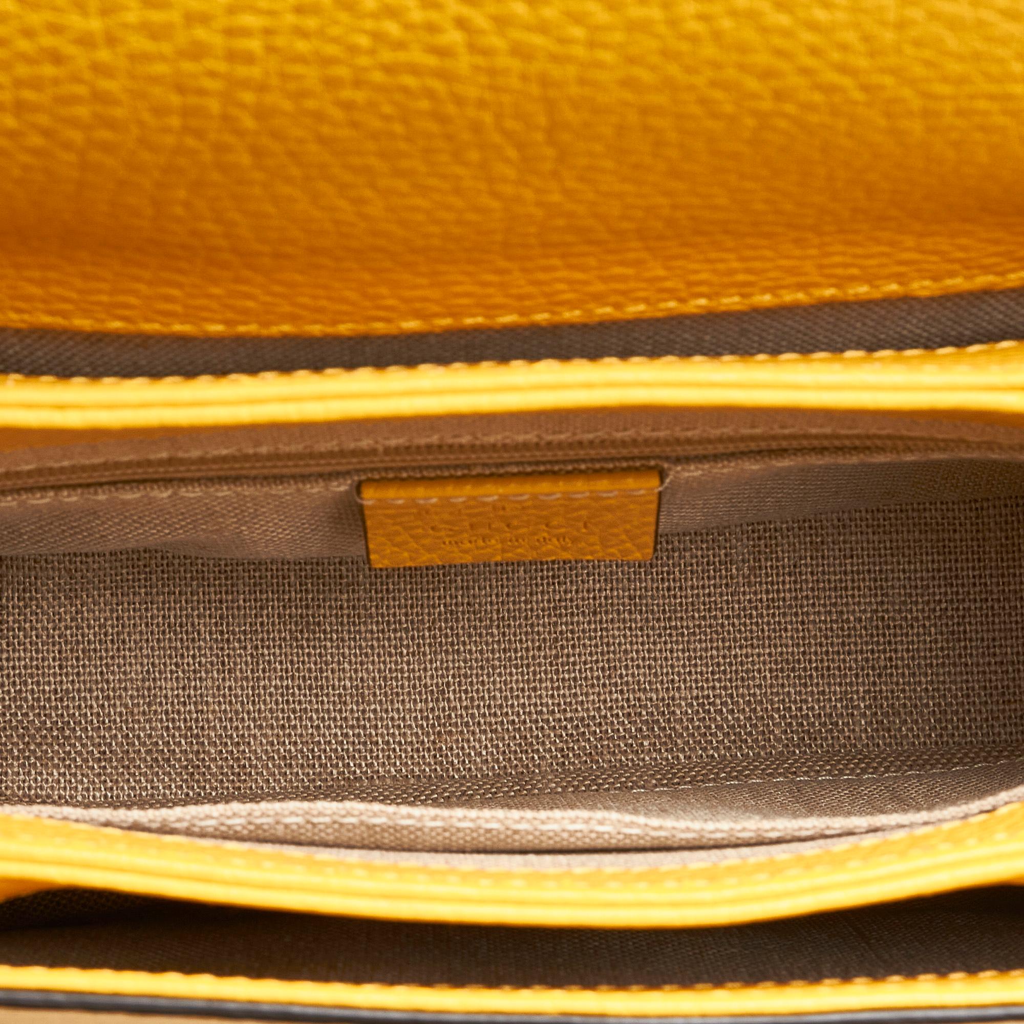 Gucci Small Dollar Interlocking G (SHG-1mBAqe)