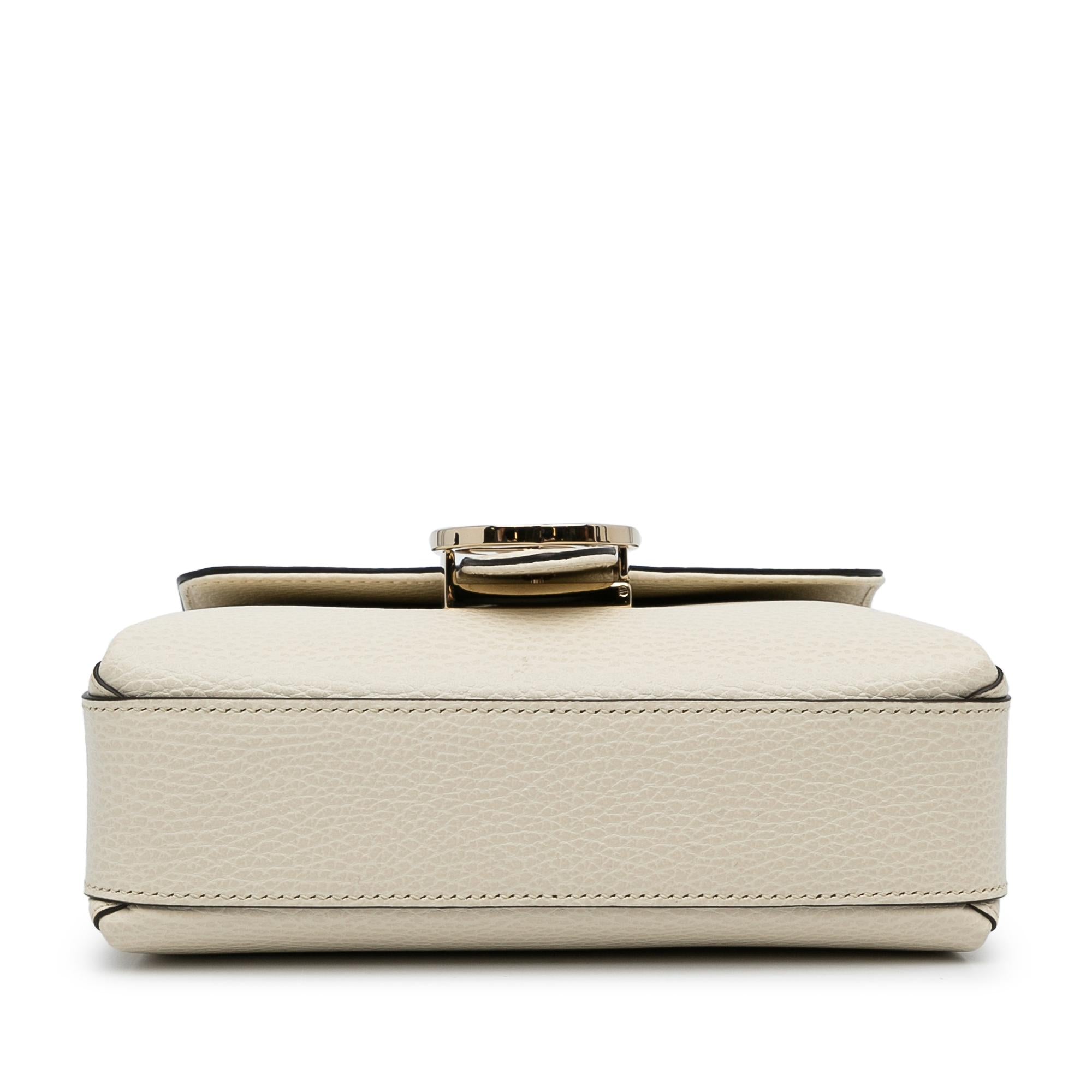 Gucci Small Dollar Interlocking G (SHG-cR7fdl)