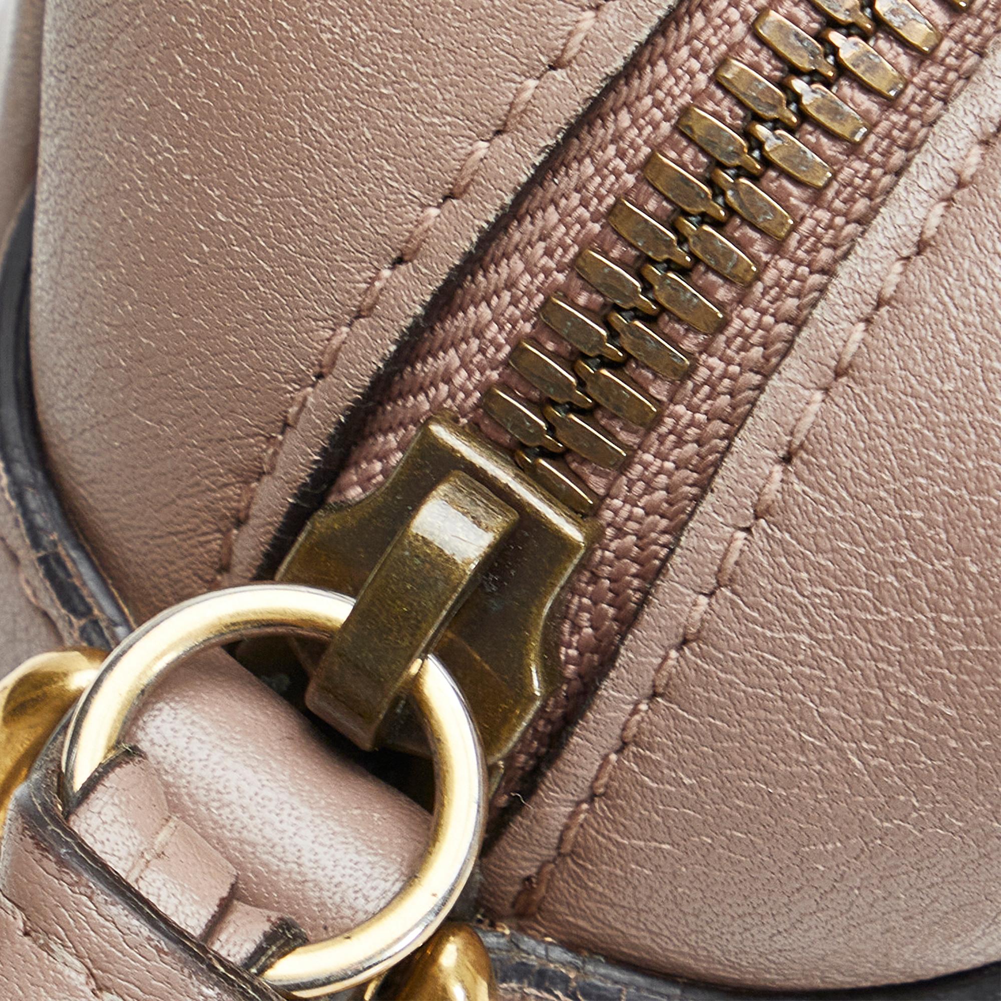 Gucci Small GG Marmont Matelasse Crossbody Bag (SHG-hny90r)