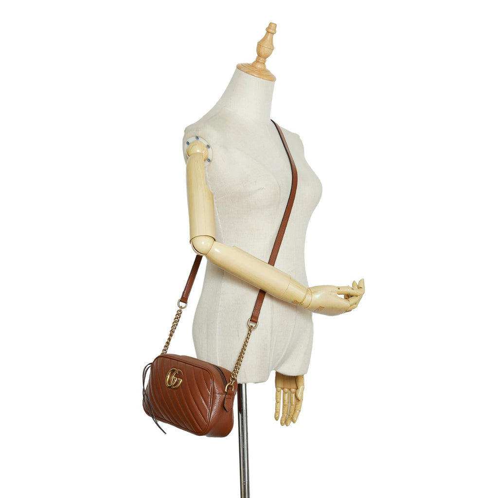 Gucci Small GG Marmont Matelasse Crossbody (SHG-FLjedm)