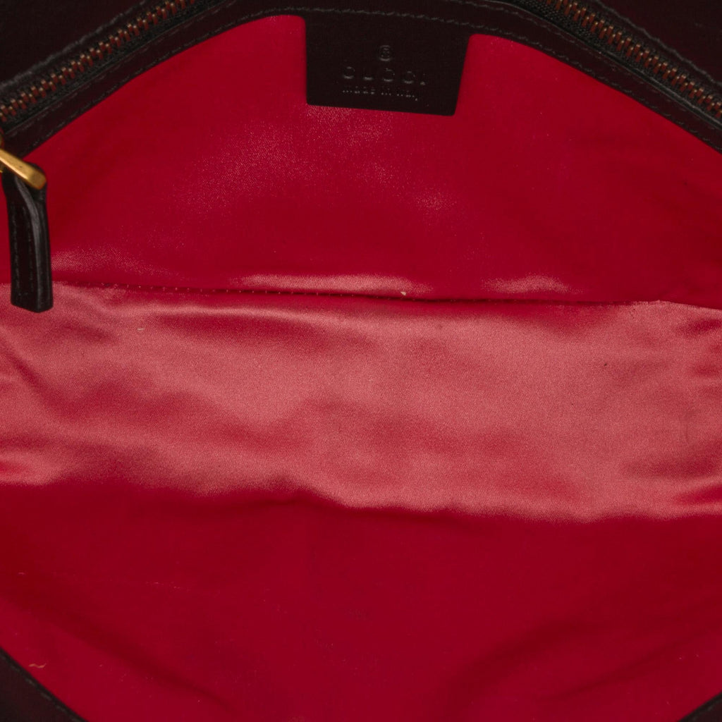 Gucci Small GG Marmont Matelasse Crossbody (SHG-UKnsD6)