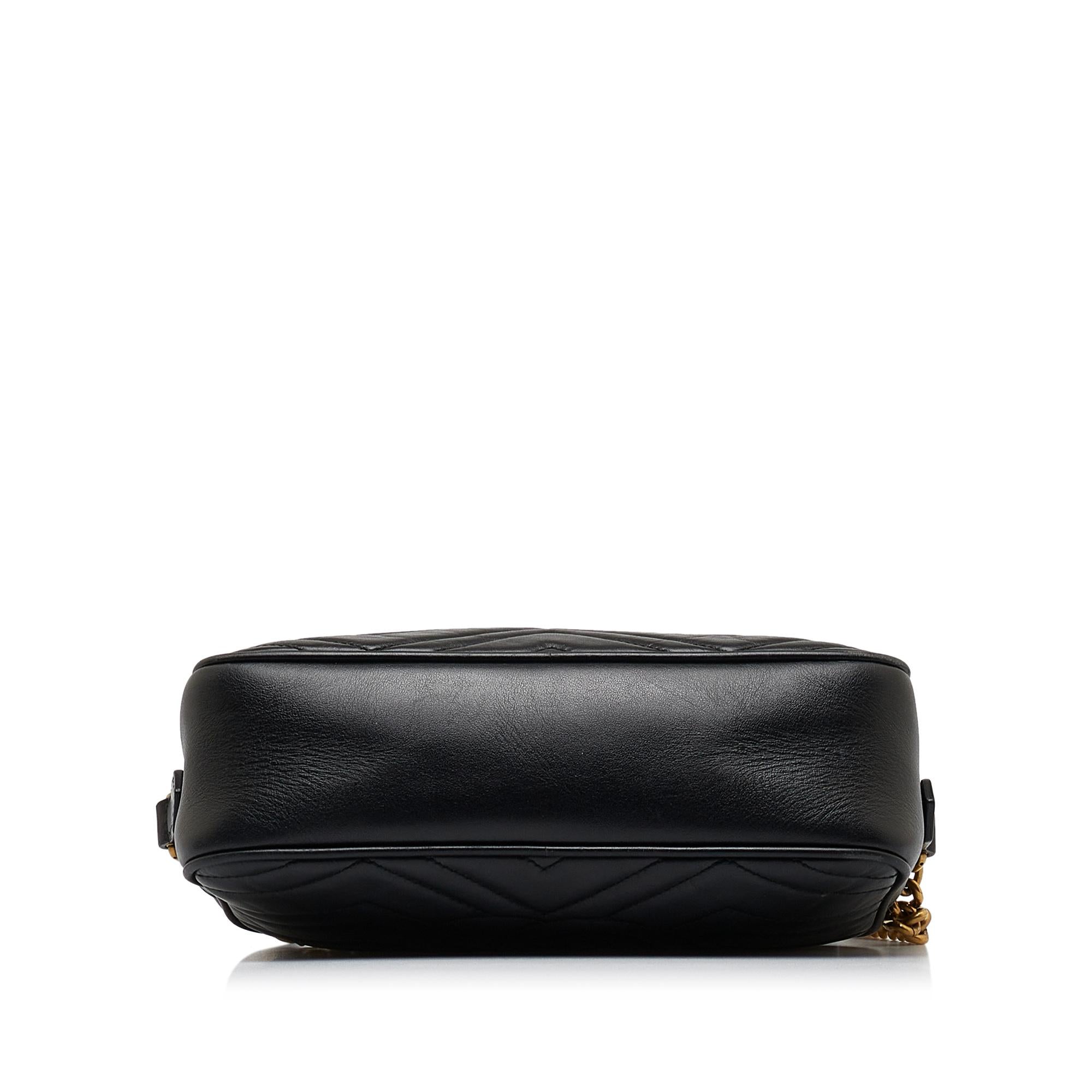 Gucci Small GG Marmont Matelasse Crossbody (SHG-RvNR1F)