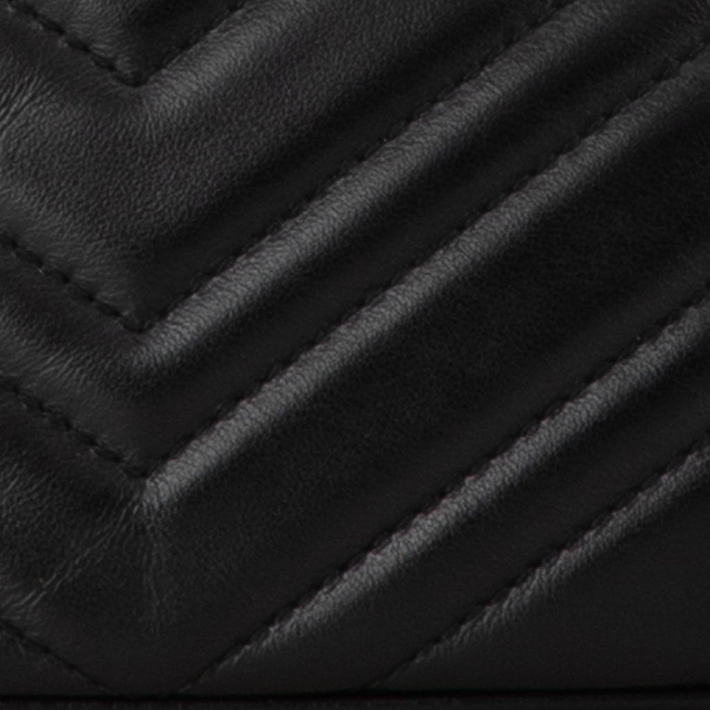Gucci Small GG Marmont Matelasse Crossbody (SHG-mS95r0)