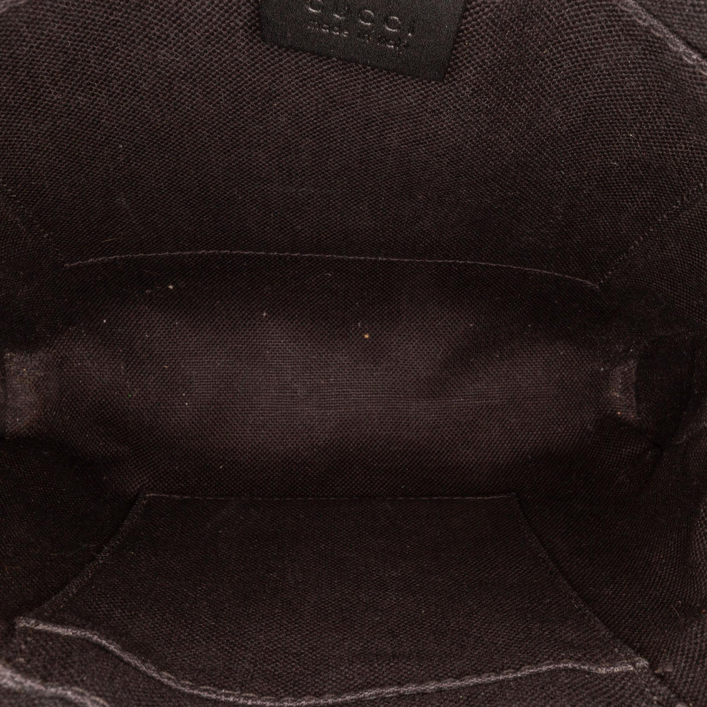 Gucci Small GG Supreme Messenger Bag (SHG-v3moky)
