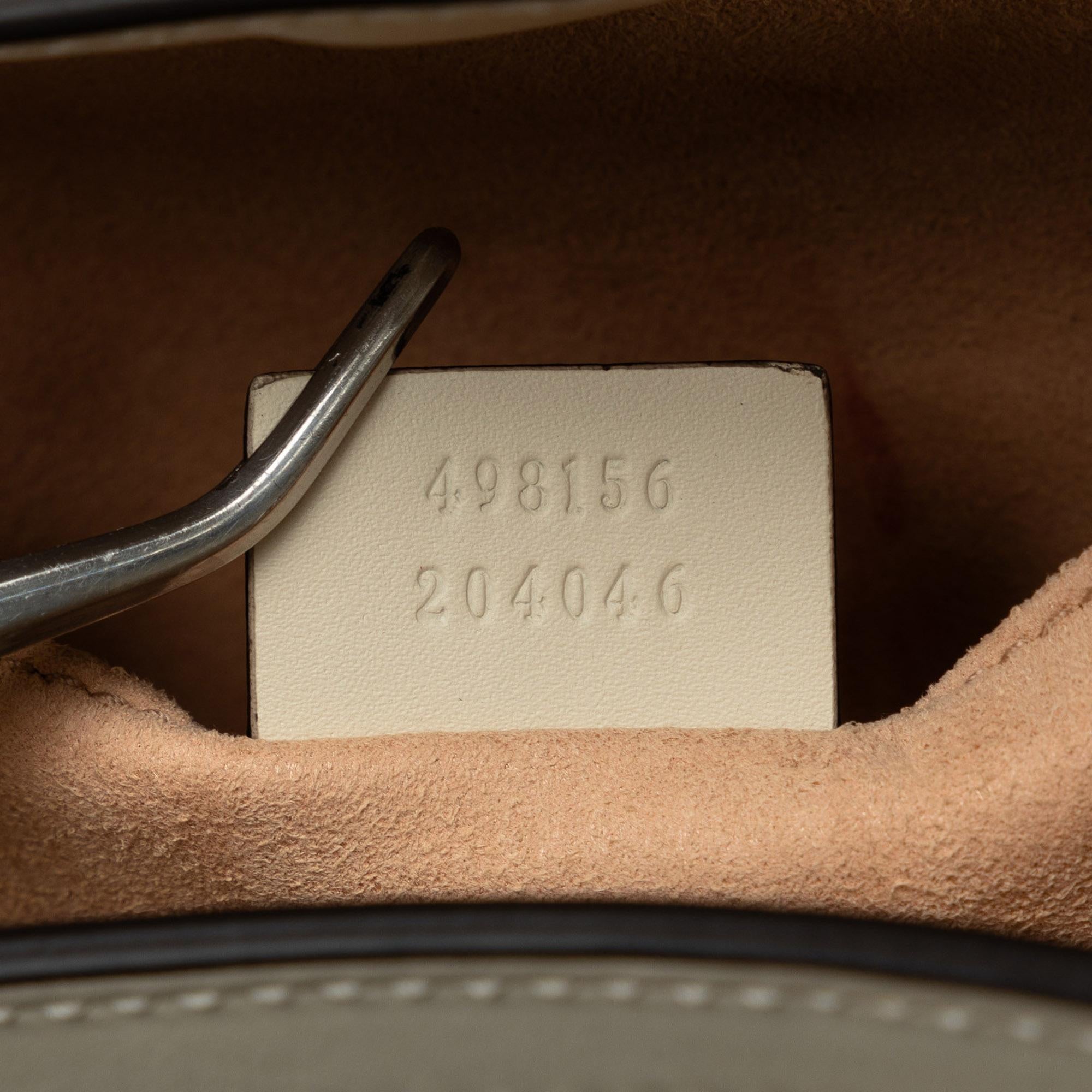 Gucci Small GG Supreme Padlock Tote (SHG-QfnOzS)