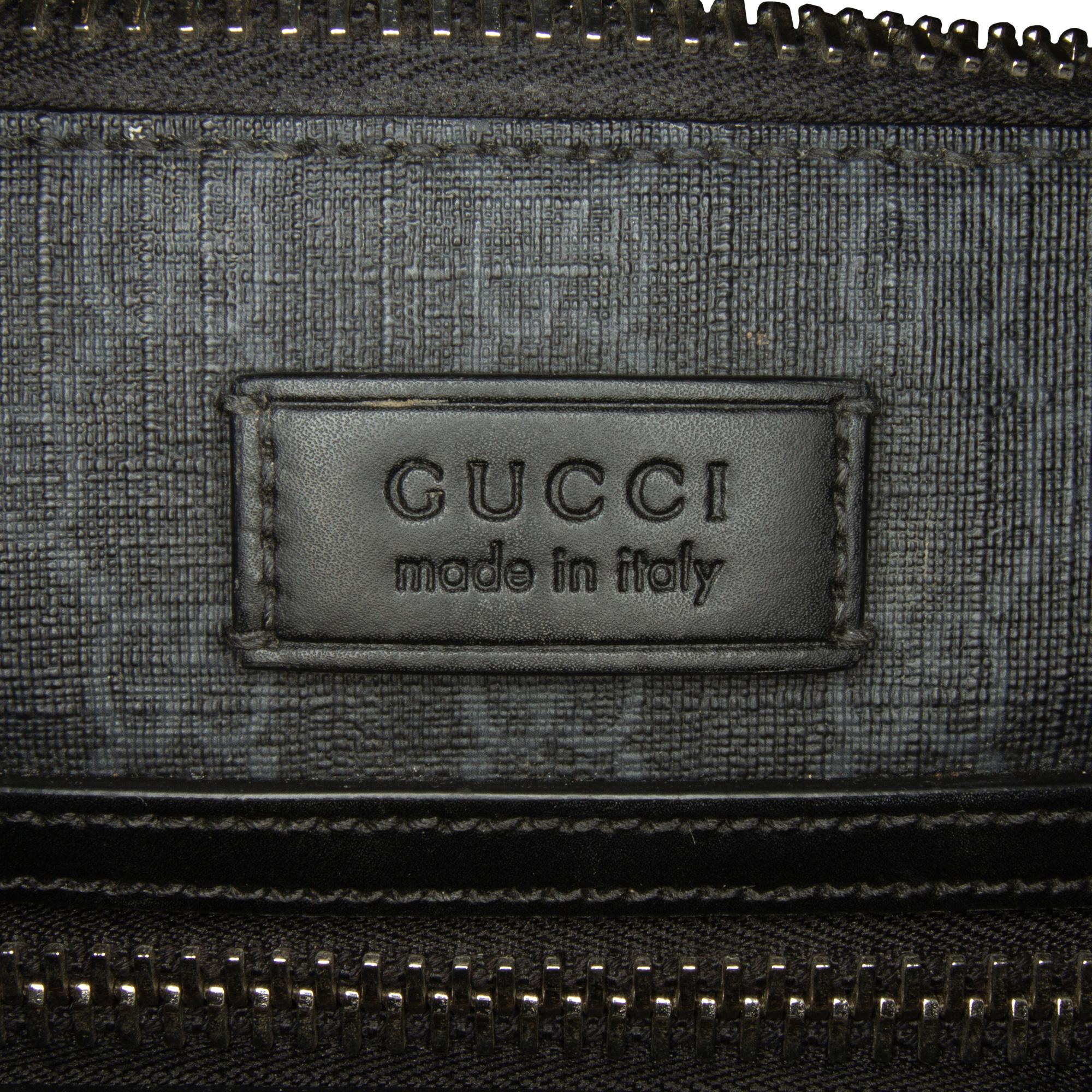 Gucci Small GG Supreme Web Crossbody (SHG-gvXh7Y)
