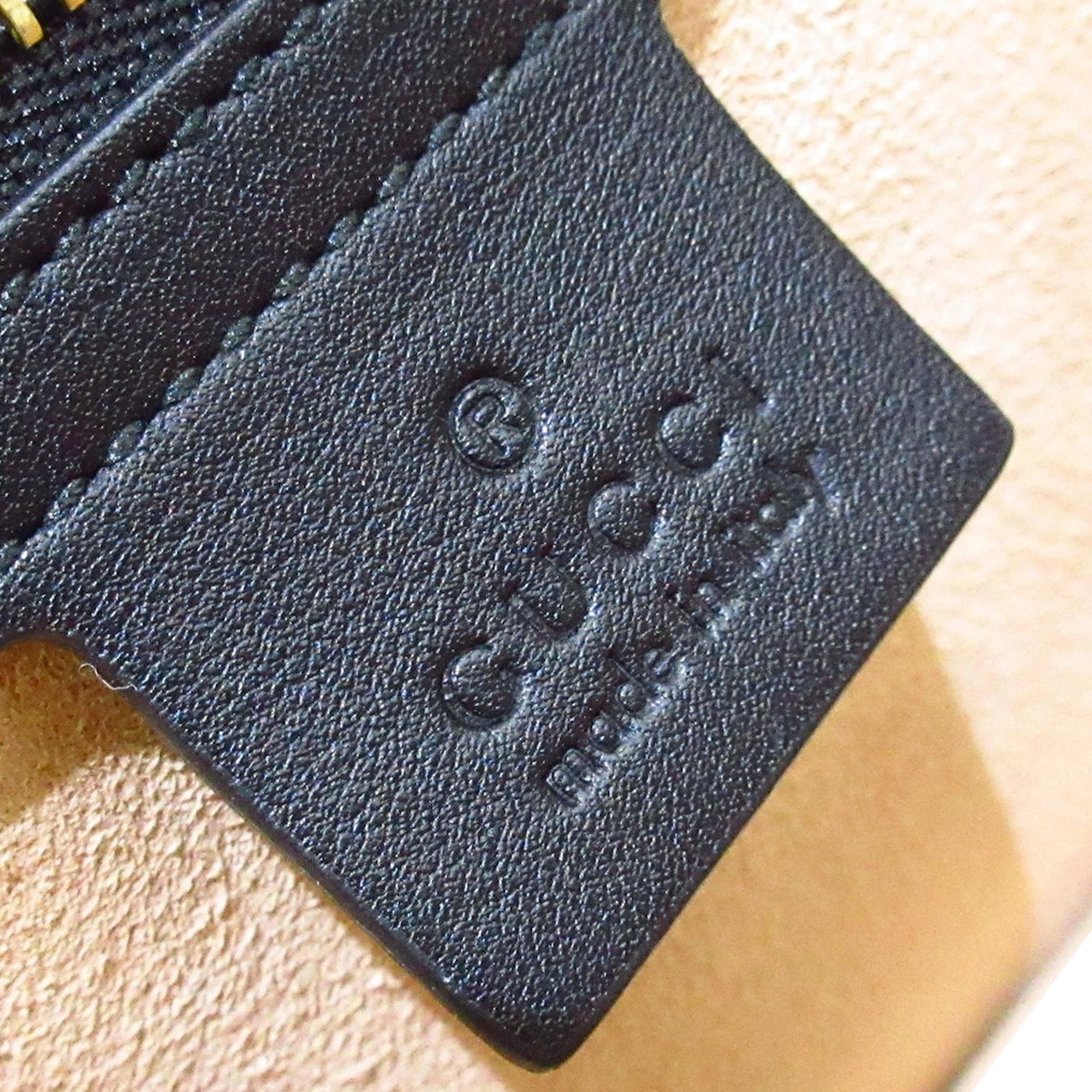 Gucci Small GG Velvet Sylvie Crossbody (SHG-UdhlJD)