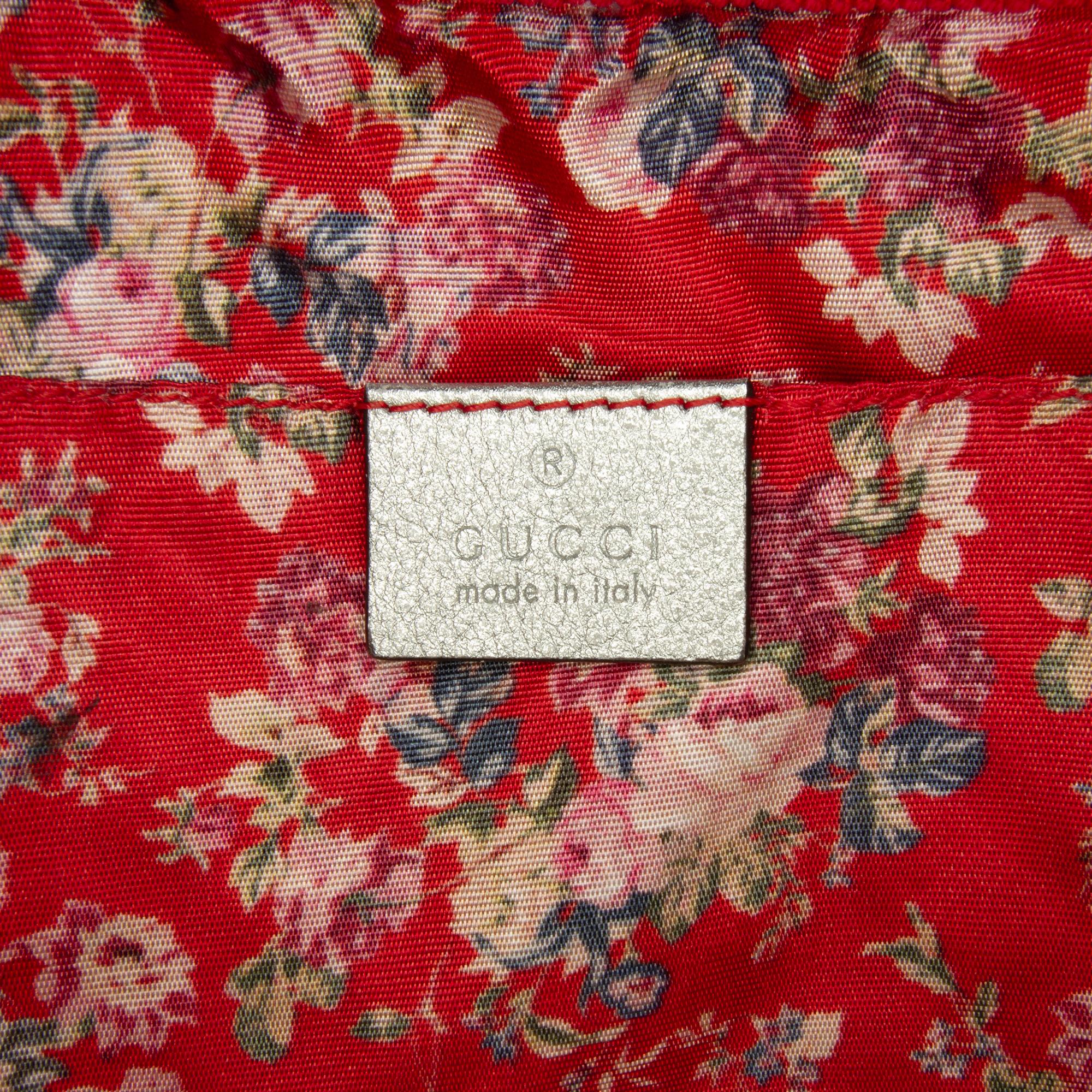 Gucci Small Leather Web Trapuntata Crossbody (SHG-DXltON)