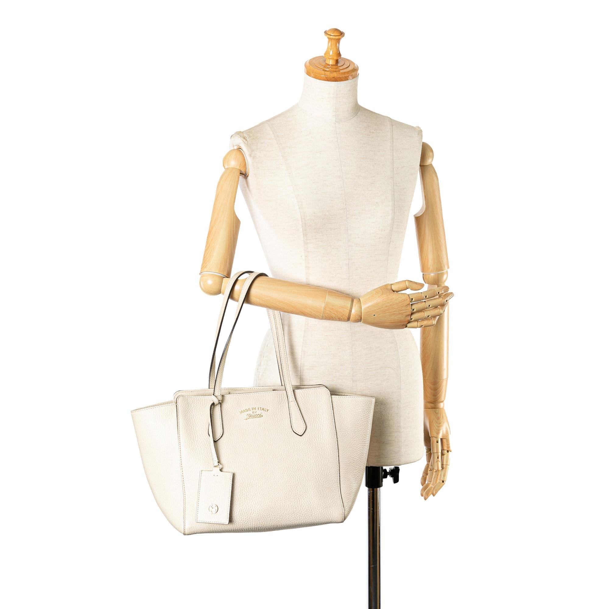 Gucci Small Swing Tote Bag (SHG-vxiM7K)