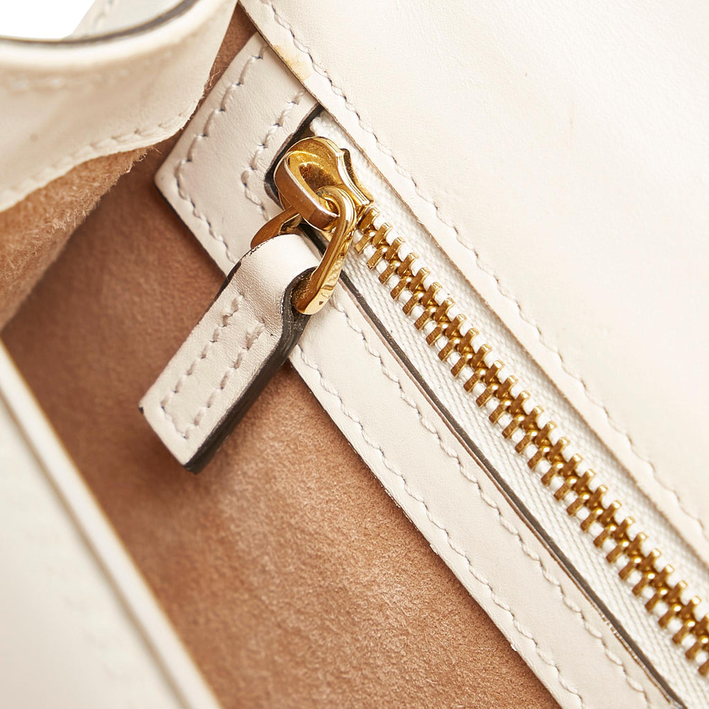 Gucci Small Sylvie Leather Shoulder Bag (SHG-34268)