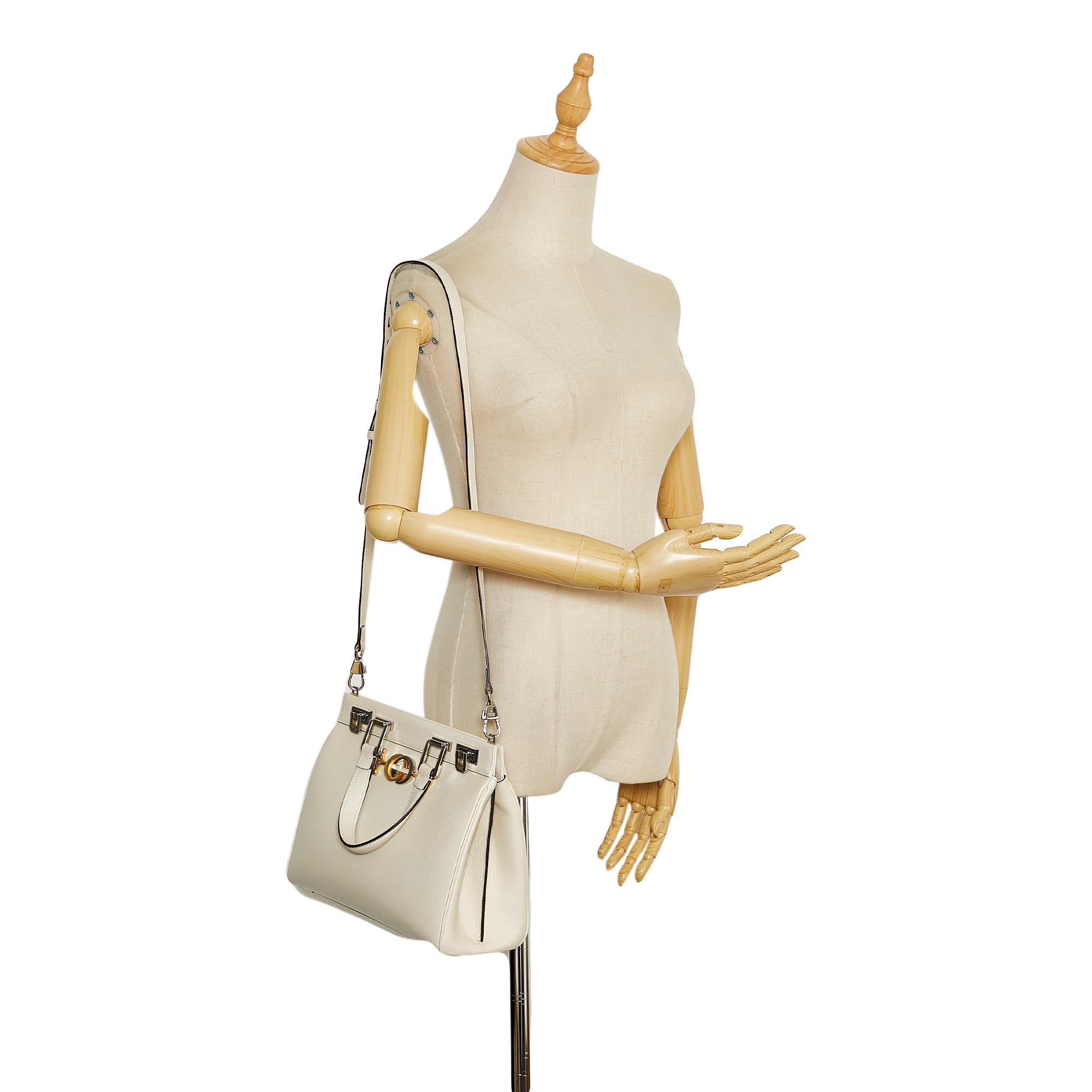 Gucci Small Zumi Satchel (SHG-36425)
