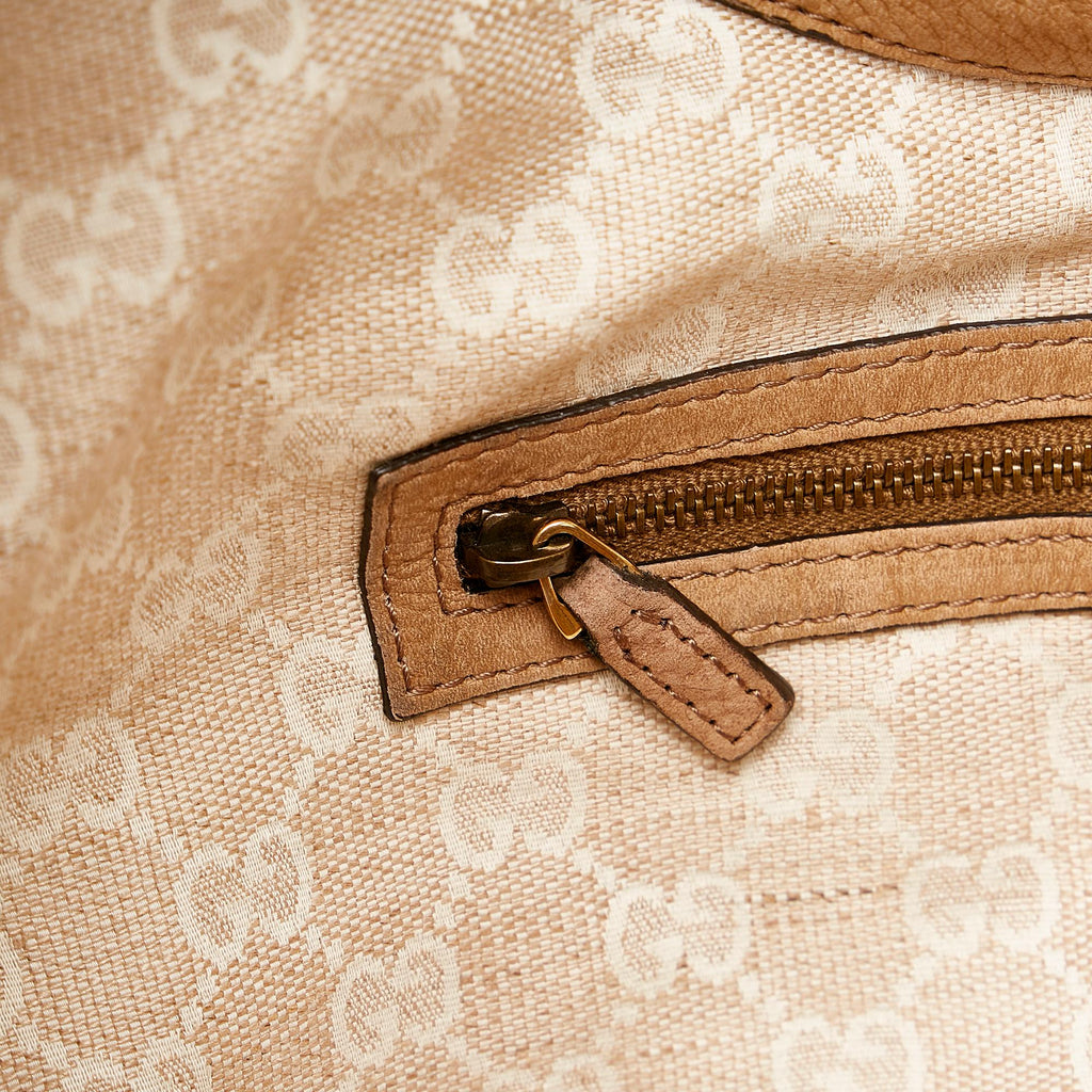 Gucci Soft Stirrup Nubuck Leather Shoulder Bag (SHG-30343)