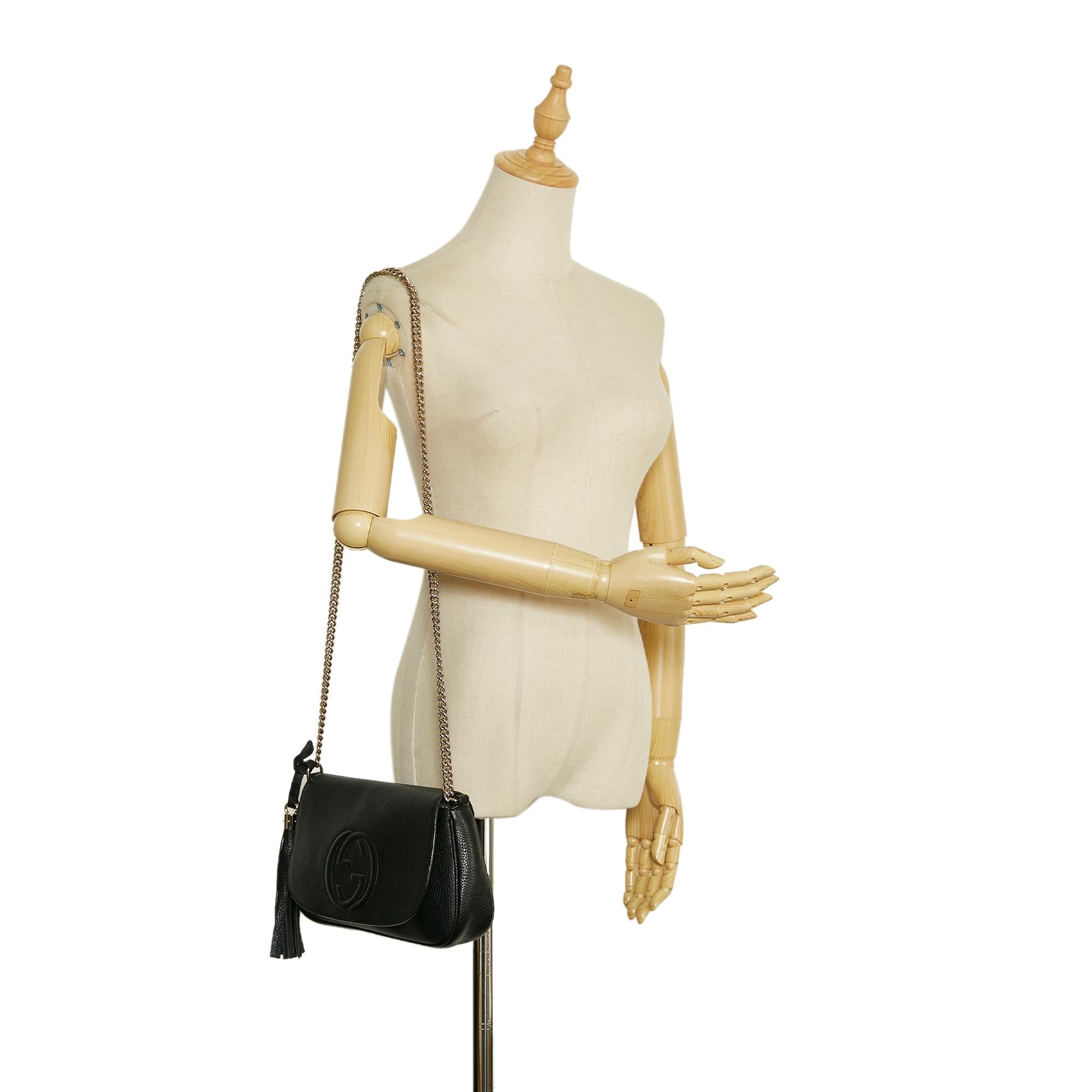 Gucci Soho Flap Crossbody (SHG-UVI074)