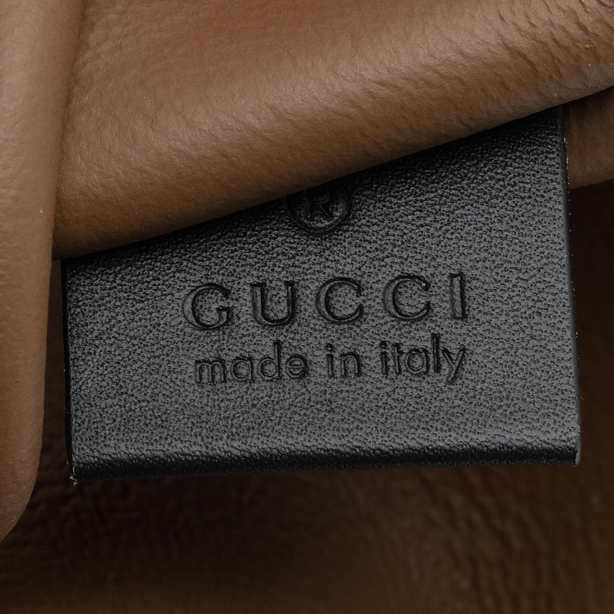 Gucci Suede Pochette (SHF-23212)