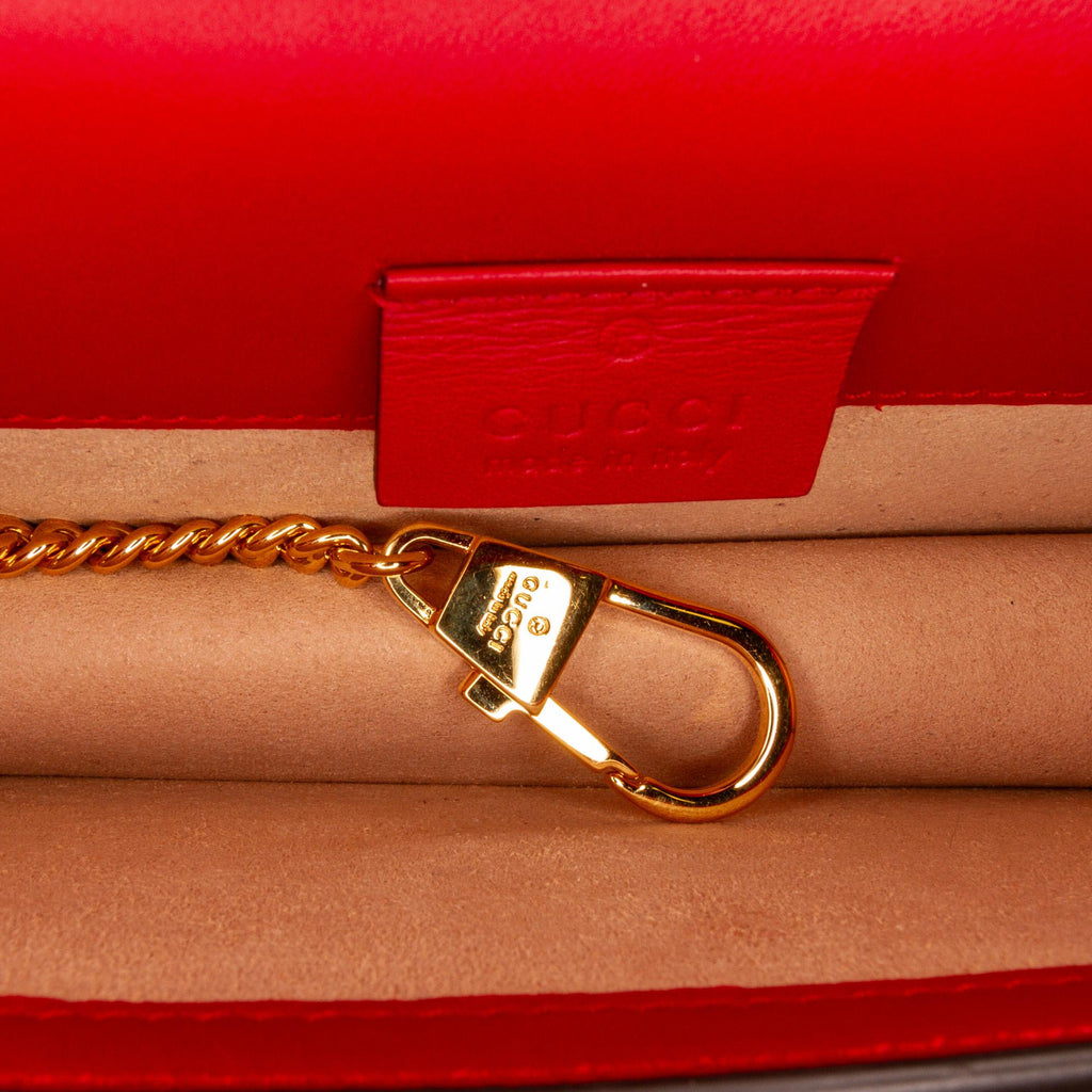 Gucci Super Mini Sylvie Chain Bag (SHG-LSaXfy)