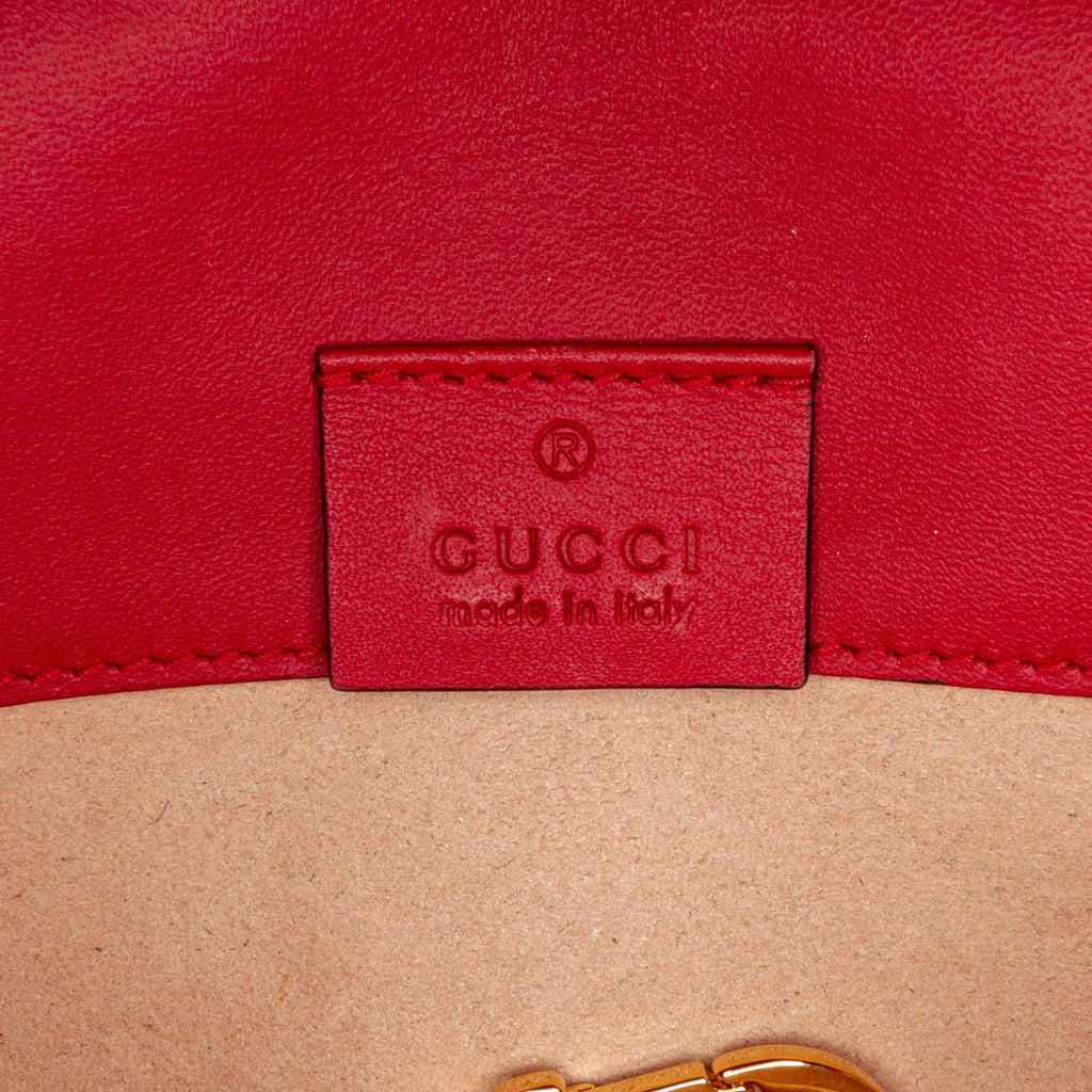 Gucci Super Mini Sylvie Crossbody Bag (SHG-WQPGZl)