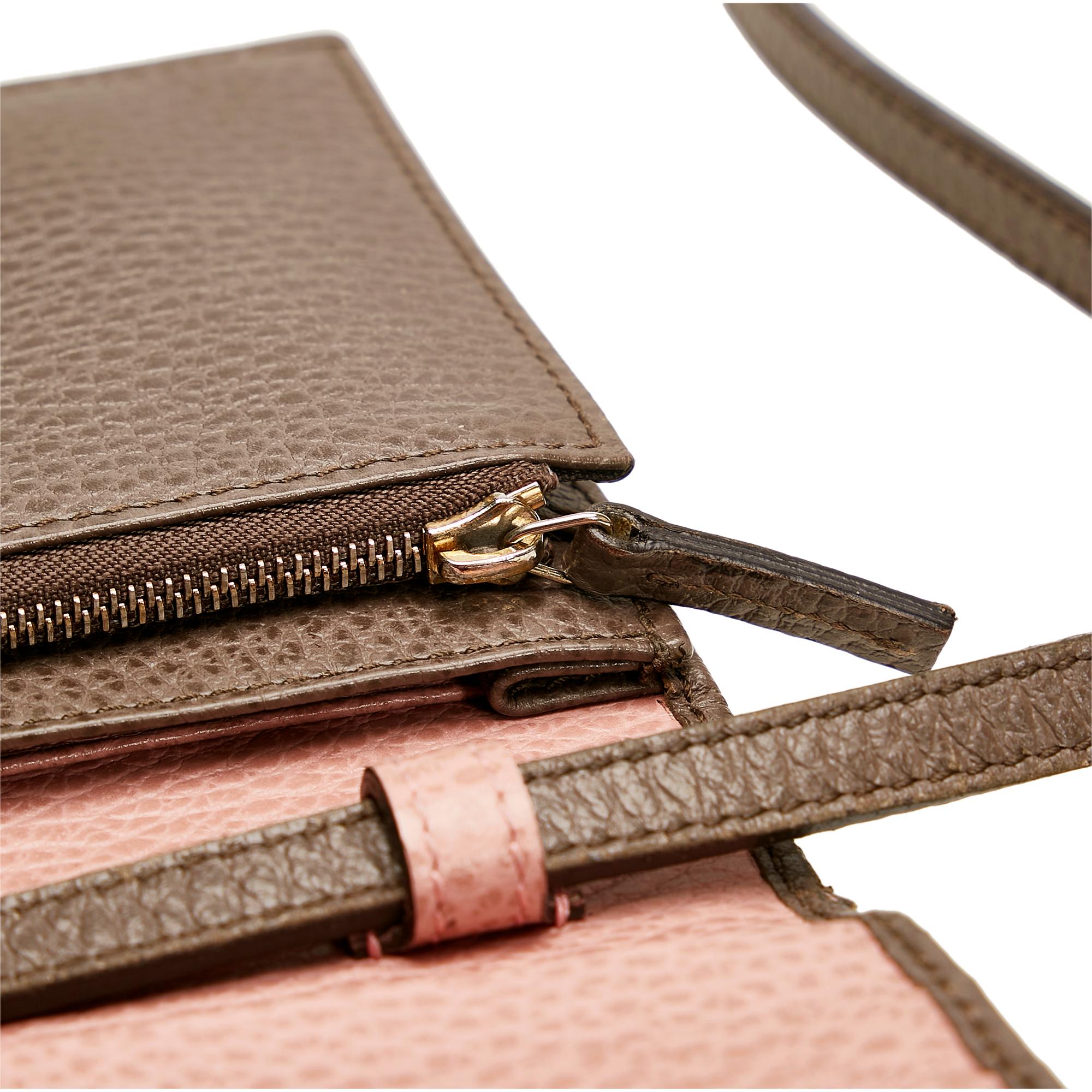 Gucci Swing Wallet On Strap (SHG-bxr3ud)
