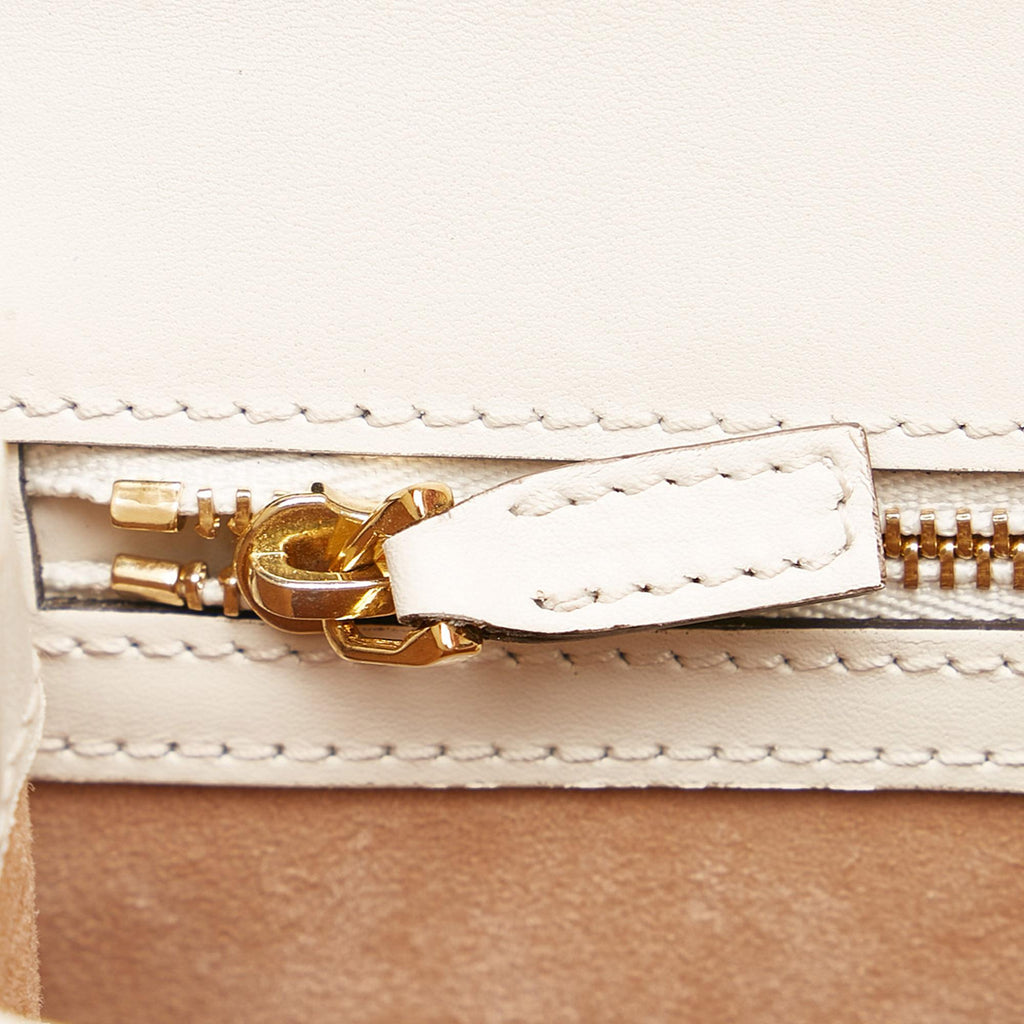 Gucci Sylvie Shoulder Bag (SHG-34564)