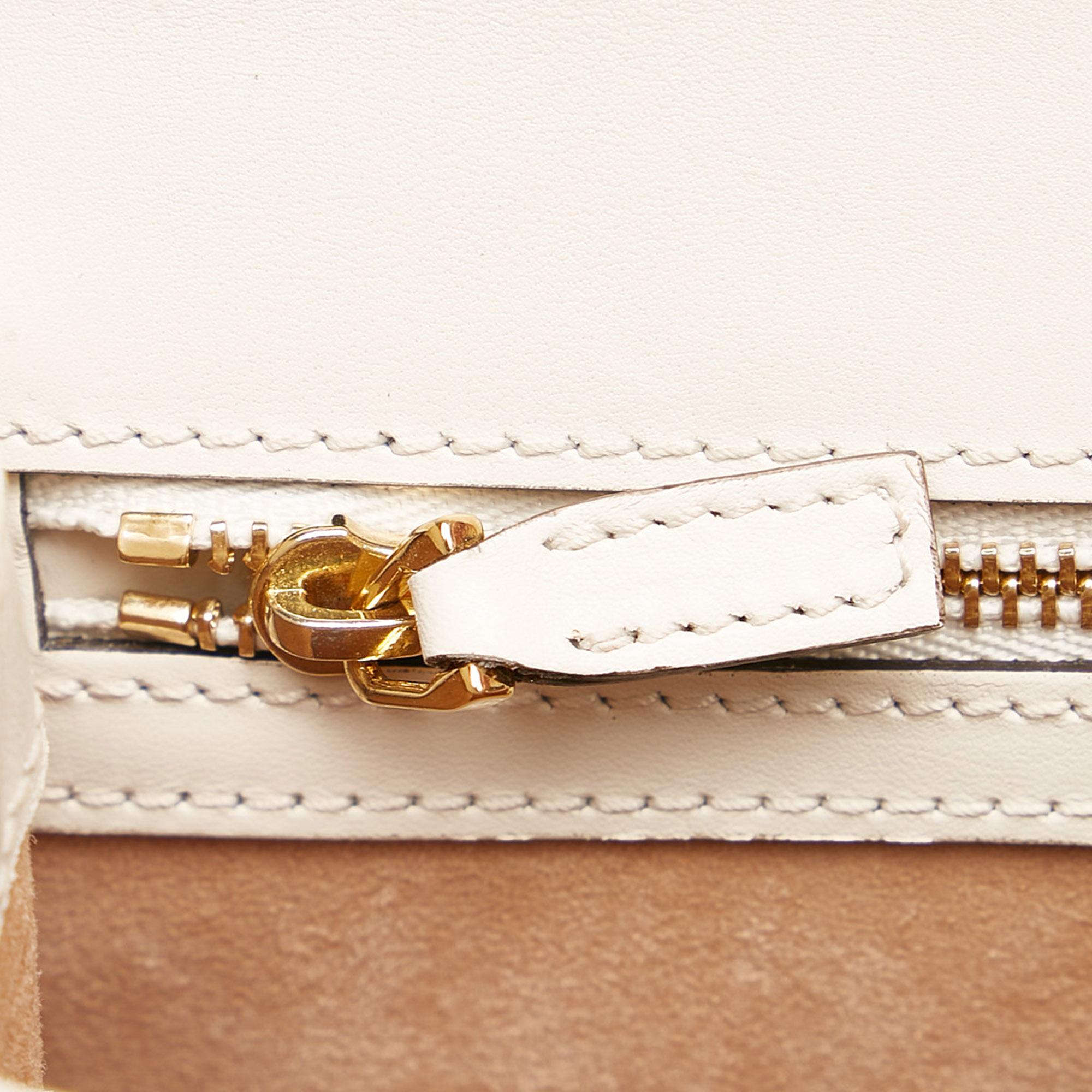 Gucci Sylvie Shoulder Bag (SHG-34564)