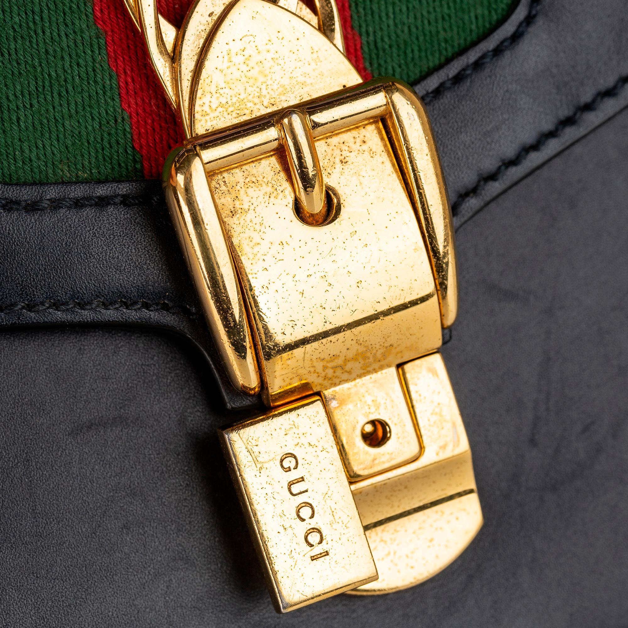 Gucci Sylvie Shoulder Bag (SHG-35687)