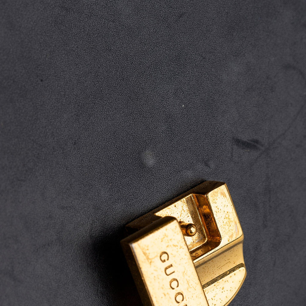 Gucci Sylvie Shoulder Bag (SHG-35687)