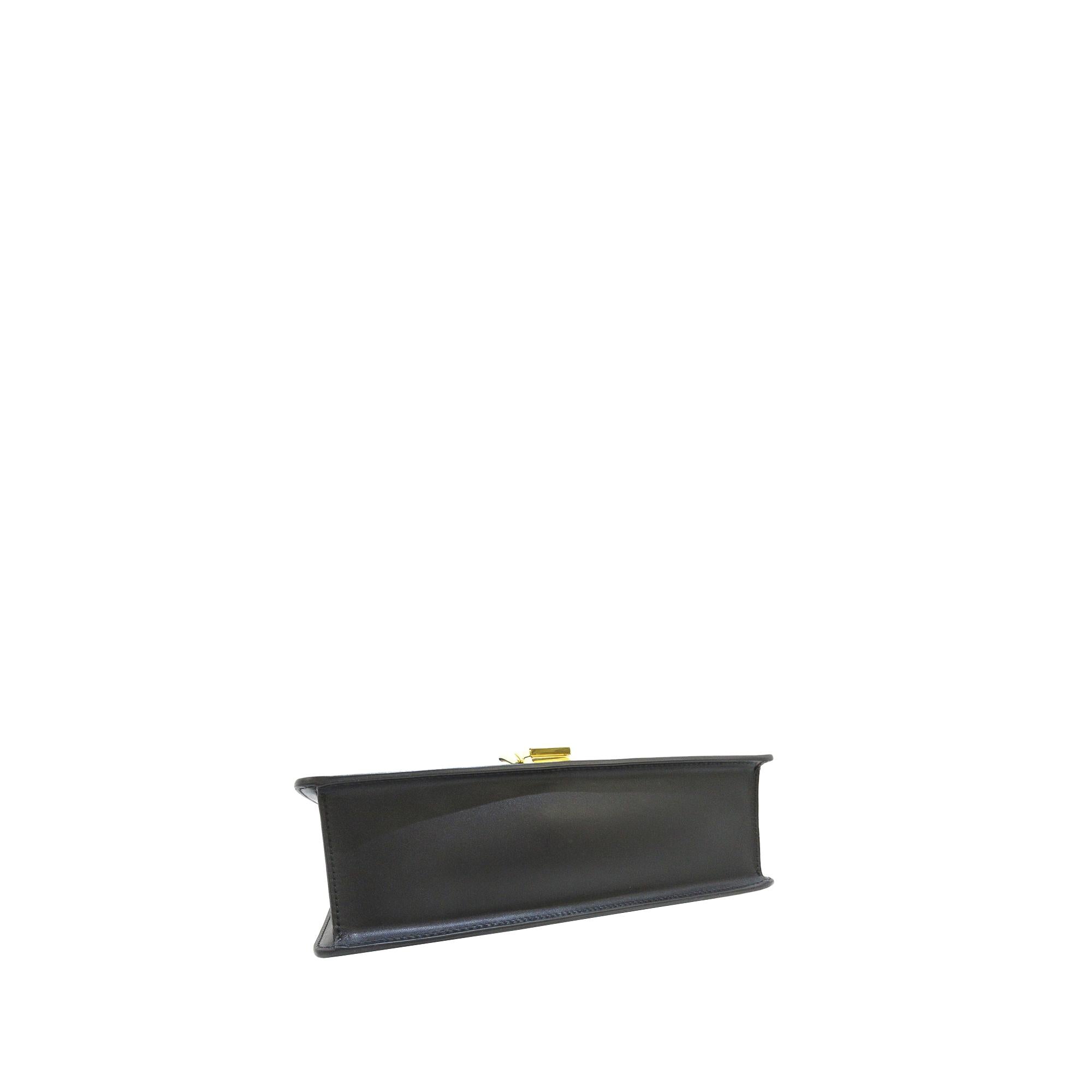 Gucci Sylvie Shoulder Bag (SHG-exQkPs)