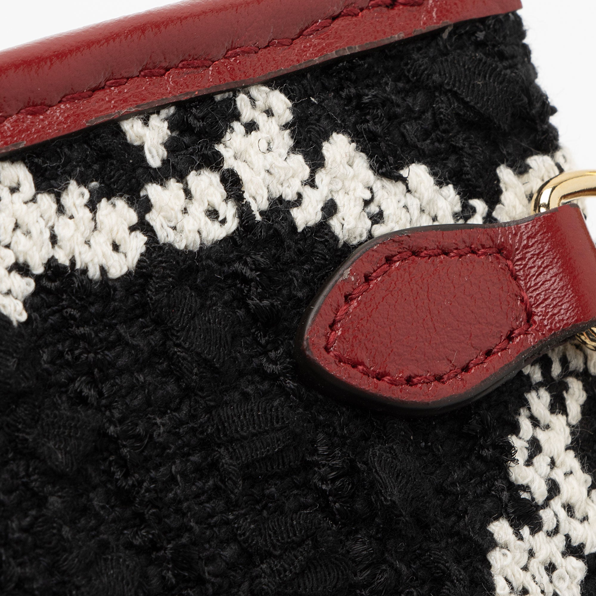 Gucci Tweed Pochette (SHF-CithkJ)